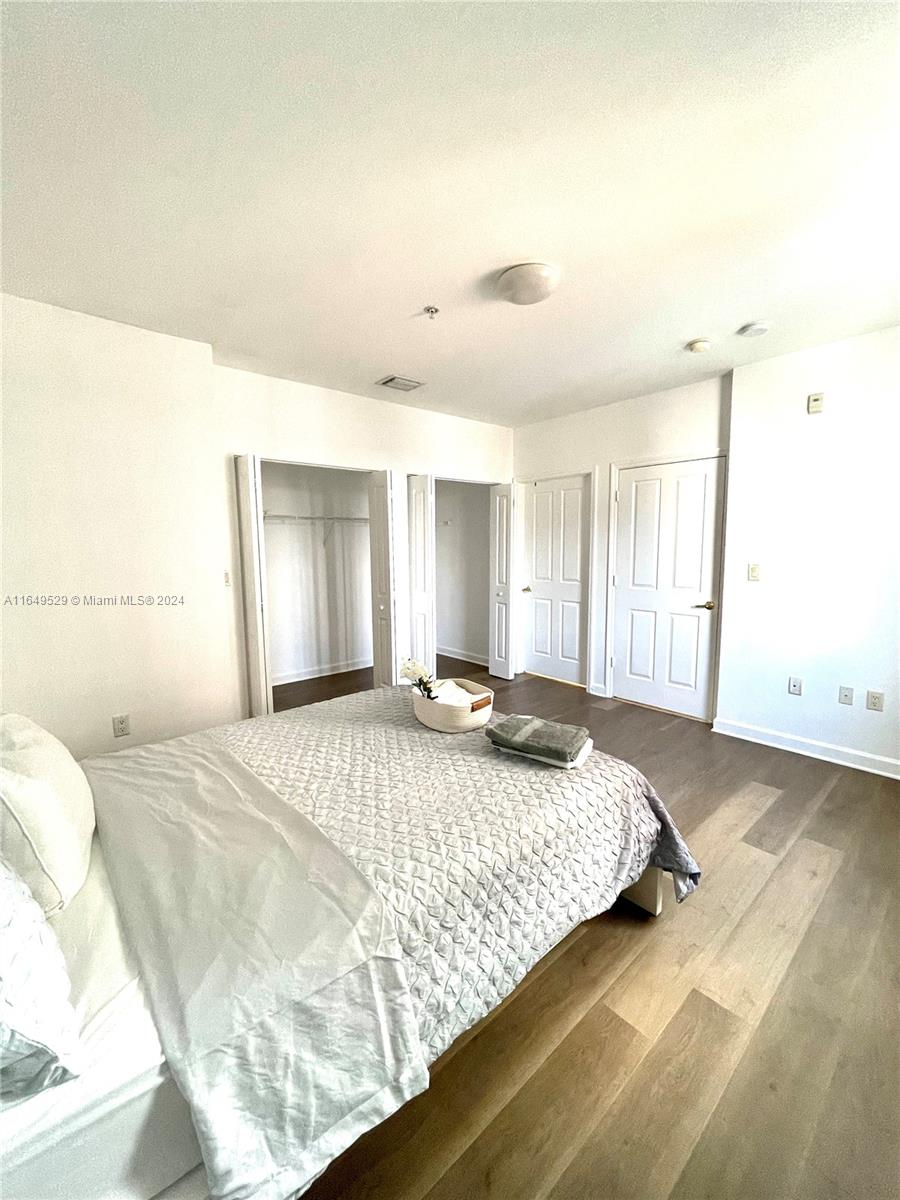 SHAMROCK BY THE GABLES CO - Residential Lease