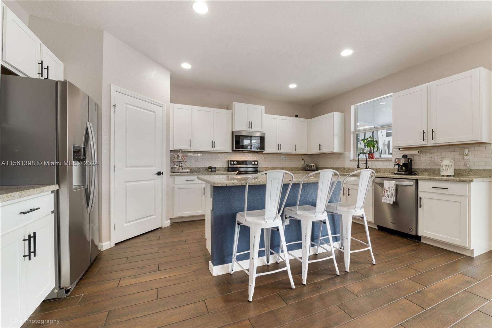 A H AT TURNPIKE SOUTH SEC - Residential