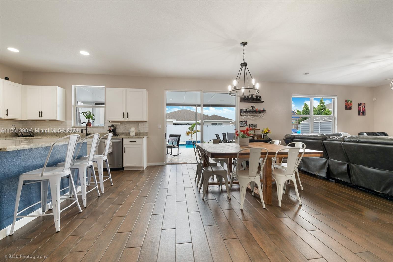 A H AT TURNPIKE SOUTH SEC - Residential