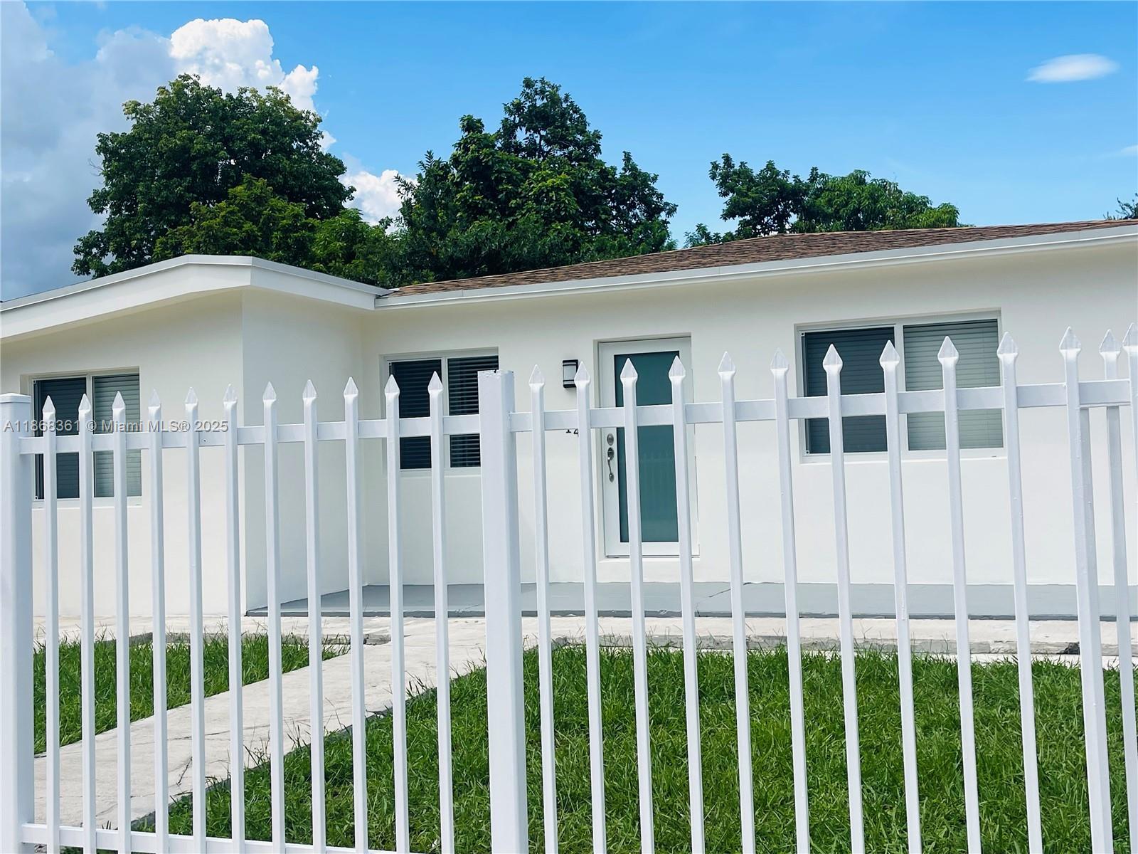 GREAT OPPORTUNITY TO OWN THIS BEAUTIFUL SINGLE-FAMILY HOME WITH 4 BEDROOMS AND 3 BATHROOMS
PROPERTY IS COMPLETED REMODELED. NEW ROOF, NEW PLUMBING, NEW KITCHEN WITH NEW APPLIANCE, NEW FLOOR THROUGHOUT, NEW BATHROOMS, ALSO NEW IMPACT WINDOW AND DOORS.. THIS HOUSE IS LOCATED NEAR JACKSON HOSPITAL AND NEAR WYNDOOW, DOWNTOWN, BEACHES, AND EASY ACCESS TO THE AIRPORT. THIS PROPERTY IS IDEAL FOR HOMEOWNERS AND INVESTORS. IT COULD BE SPLIT FOR EXTRA INCOME. PROPERTY OWNER OFFERS OWNER FINANCE.