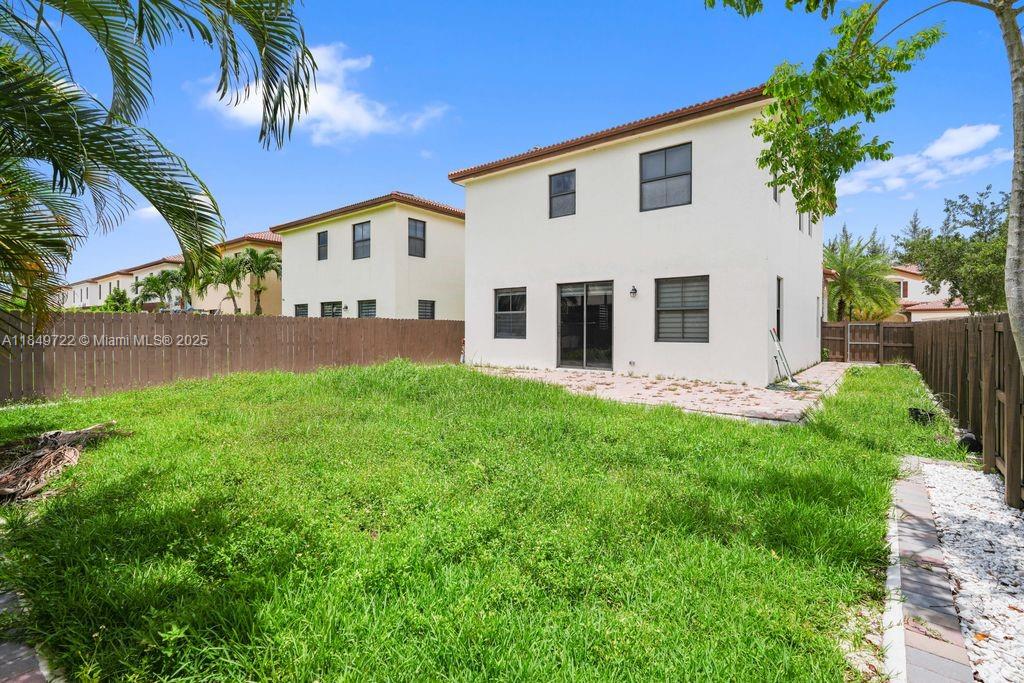 ISLES AT GRAND BAY - Residential Lease