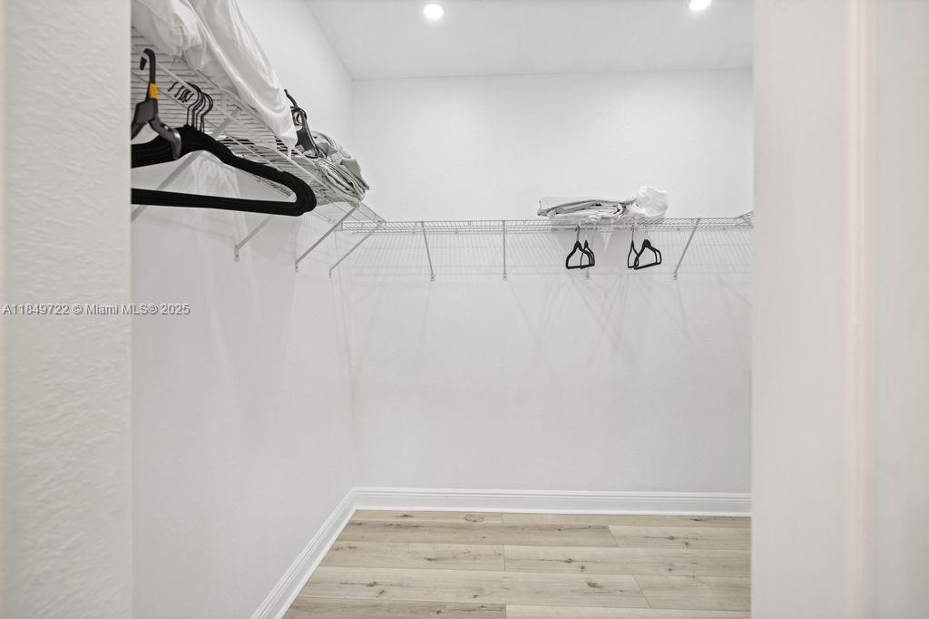 ISLES AT GRAND BAY - Residential Lease