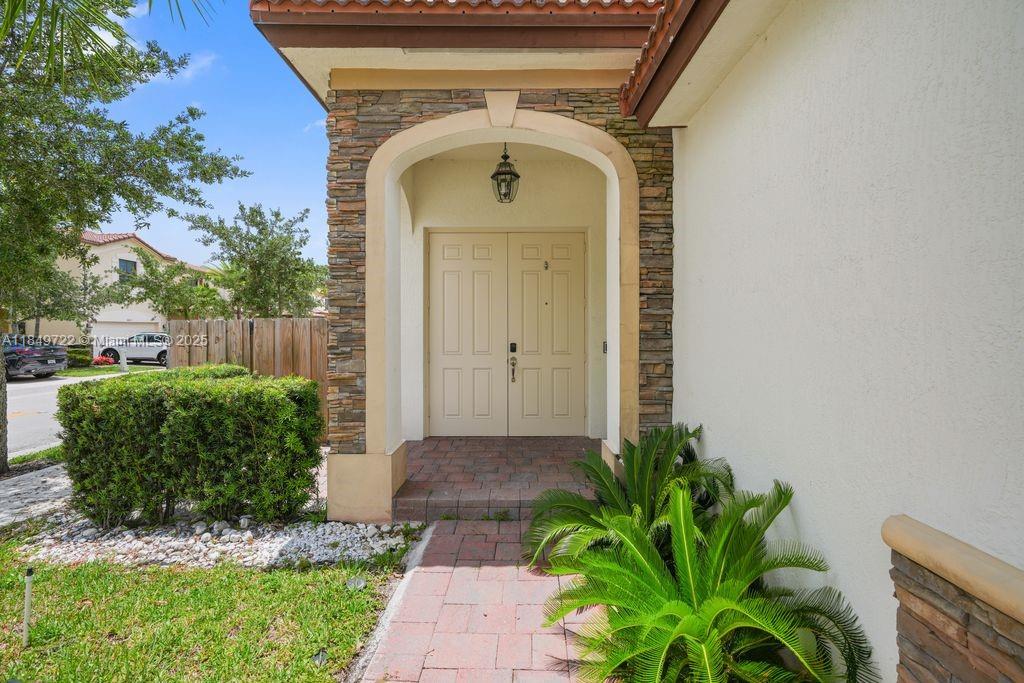 ISLES AT GRAND BAY - Residential Lease