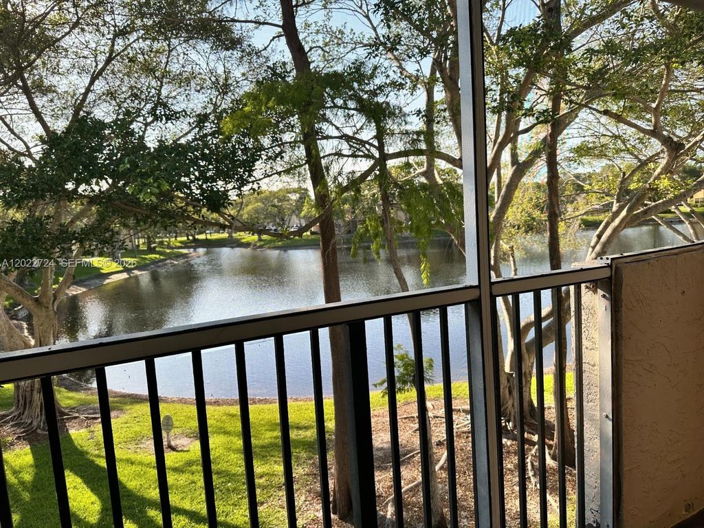 Photo of 631 Cypress Lake Blvd #O17, Deerfield Beach, FL 33064 (MLS # A12022724)