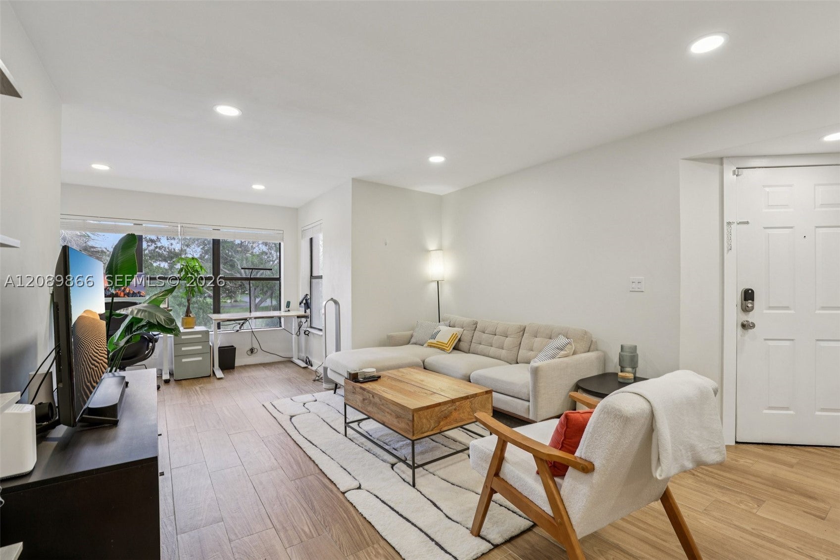 2926 S University Dr 6204