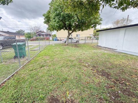 Tiny photo for 1305 NW 5th Ave, Florida City, FL 33034 (MLS # A12008394)