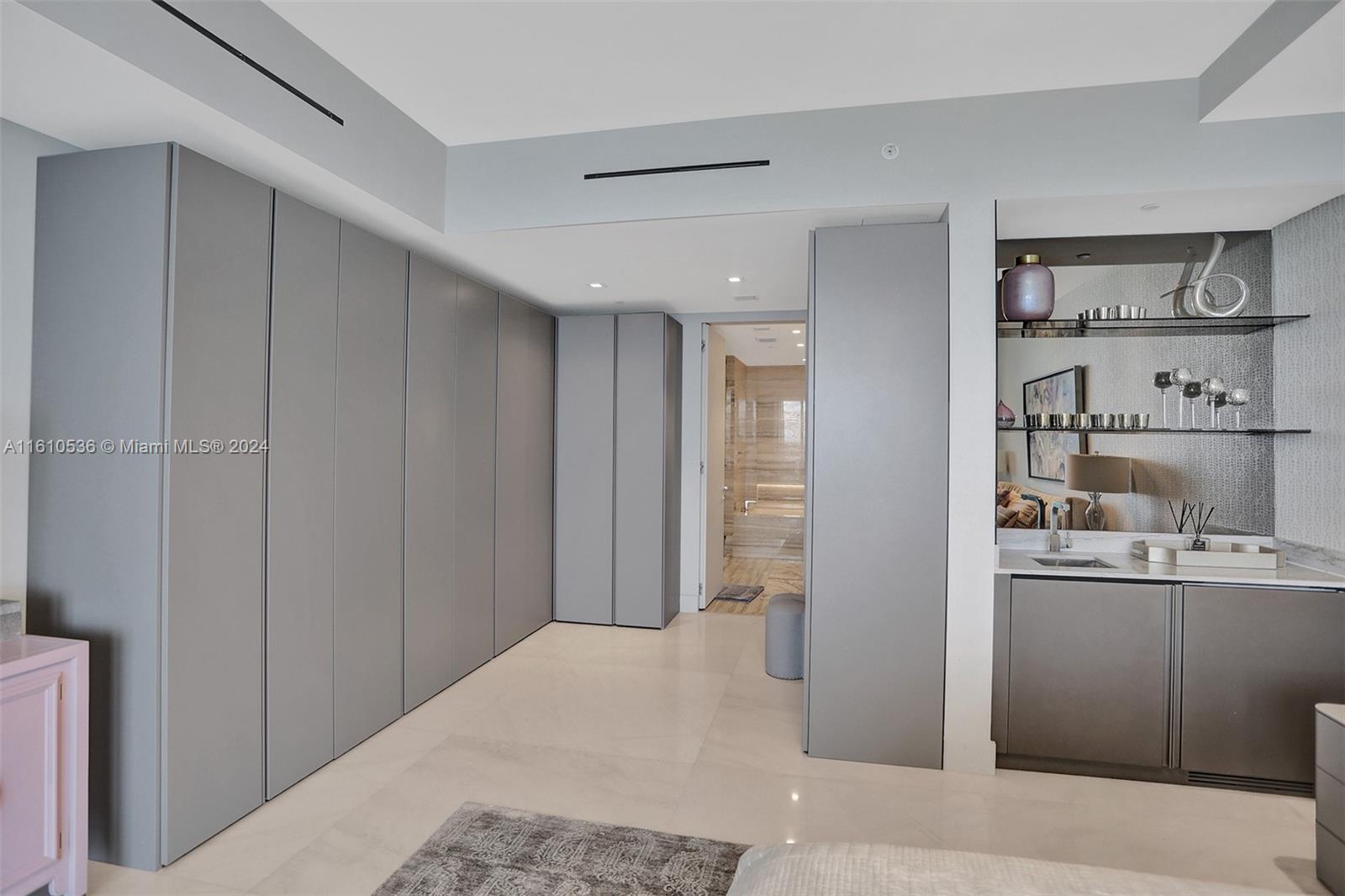 Sunny Isles Beach, Florida 33160, United States, 4 Bedrooms Bedrooms, ,6 BathroomsBathrooms,Residential,Active,54514