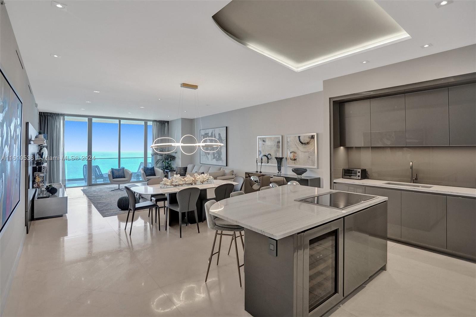 Sunny Isles Beach, Florida 33160, United States, 4 Bedrooms Bedrooms, ,6 BathroomsBathrooms,Residential,Active,54514