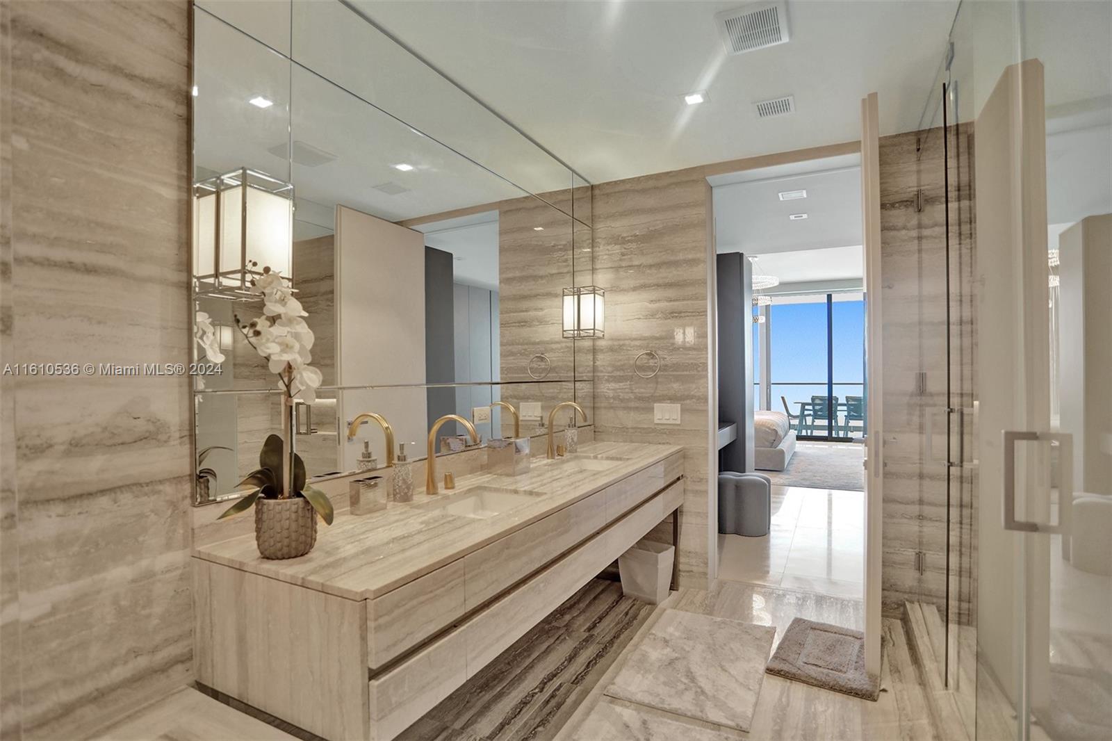 Sunny Isles Beach, Florida 33160, United States, 4 Bedrooms Bedrooms, ,6 BathroomsBathrooms,Residential,Active,54514