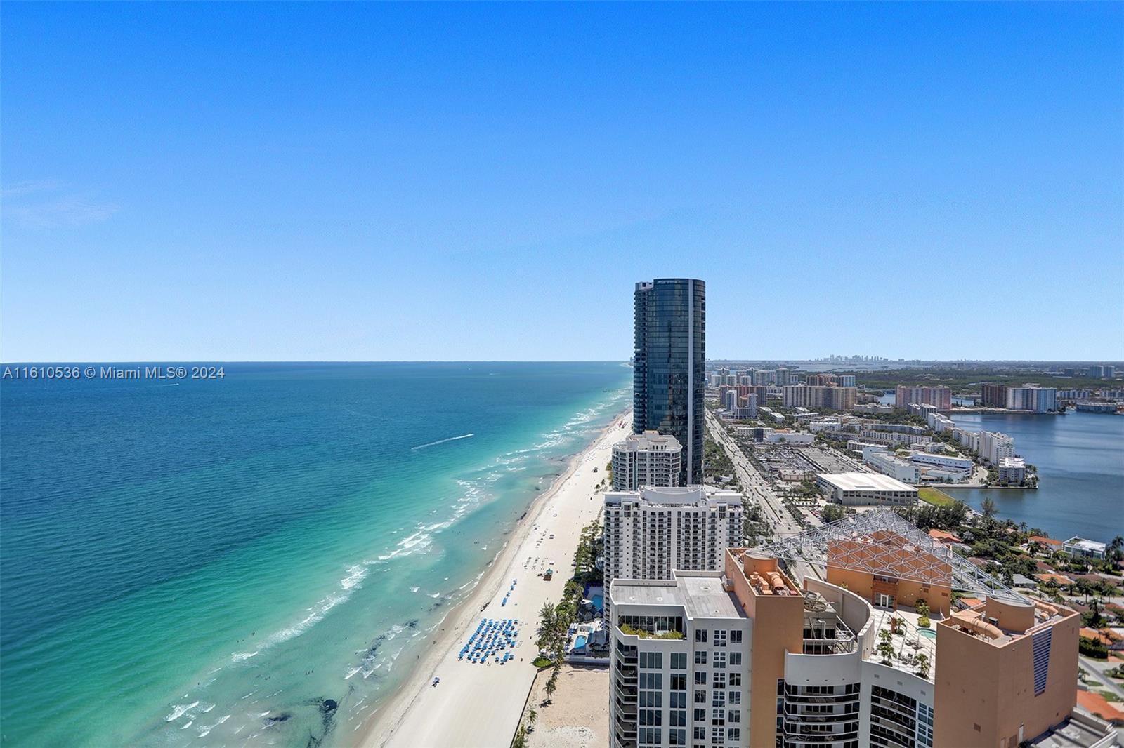 Sunny Isles Beach, Florida 33160, United States, 4 Bedrooms Bedrooms, ,6 BathroomsBathrooms,Residential,Active,54514