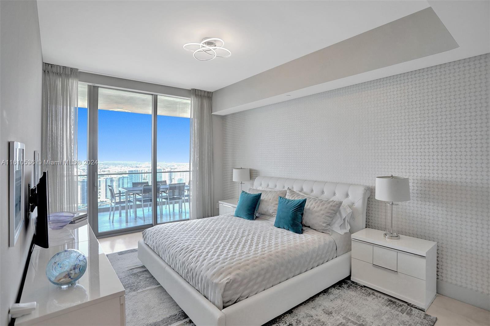 Sunny Isles Beach, Florida 33160, United States, 4 Bedrooms Bedrooms, ,6 BathroomsBathrooms,Residential,Active,54514