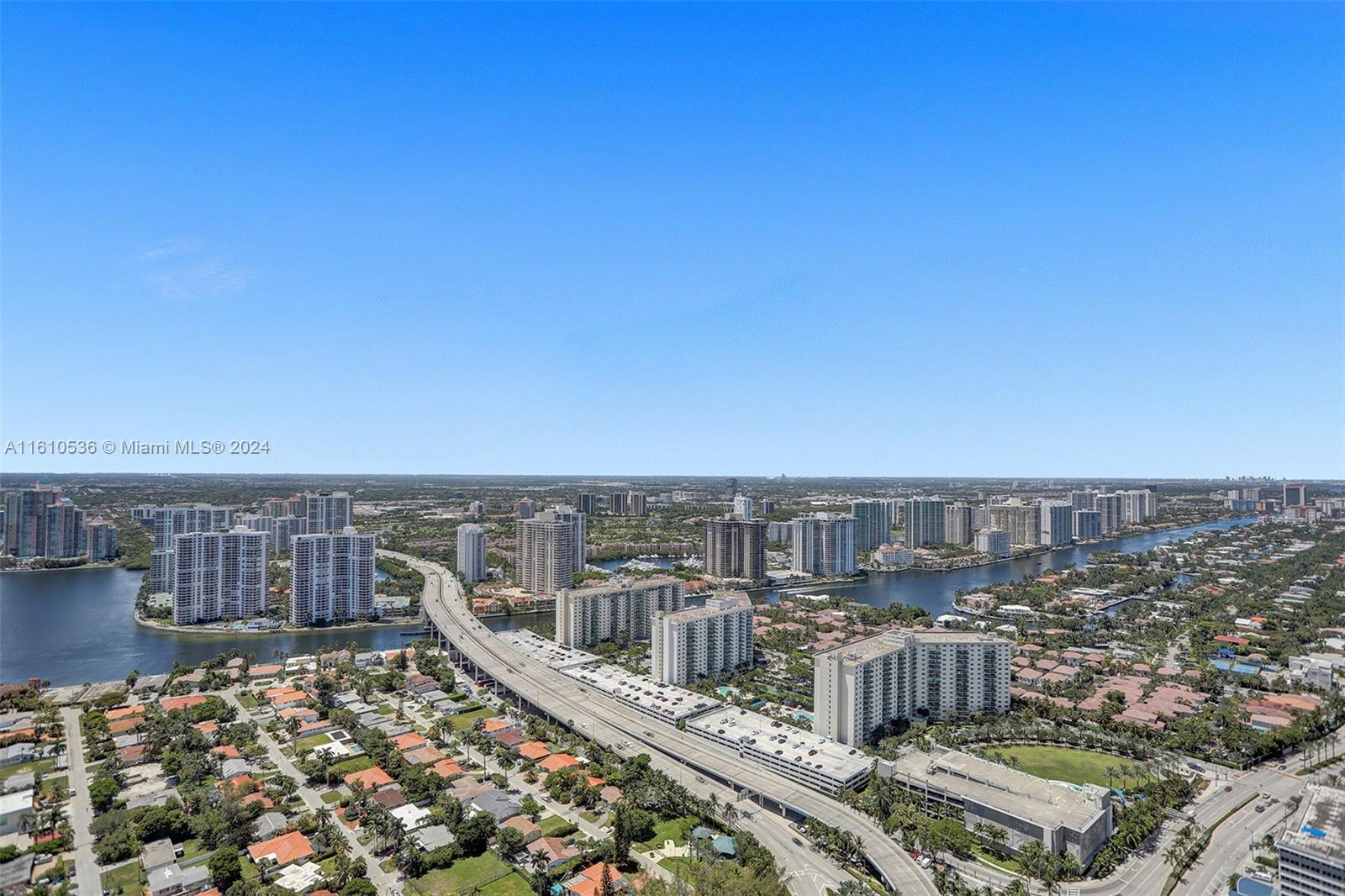 Sunny Isles Beach, Florida 33160, United States, 4 Bedrooms Bedrooms, ,6 BathroomsBathrooms,Residential,Active,54514