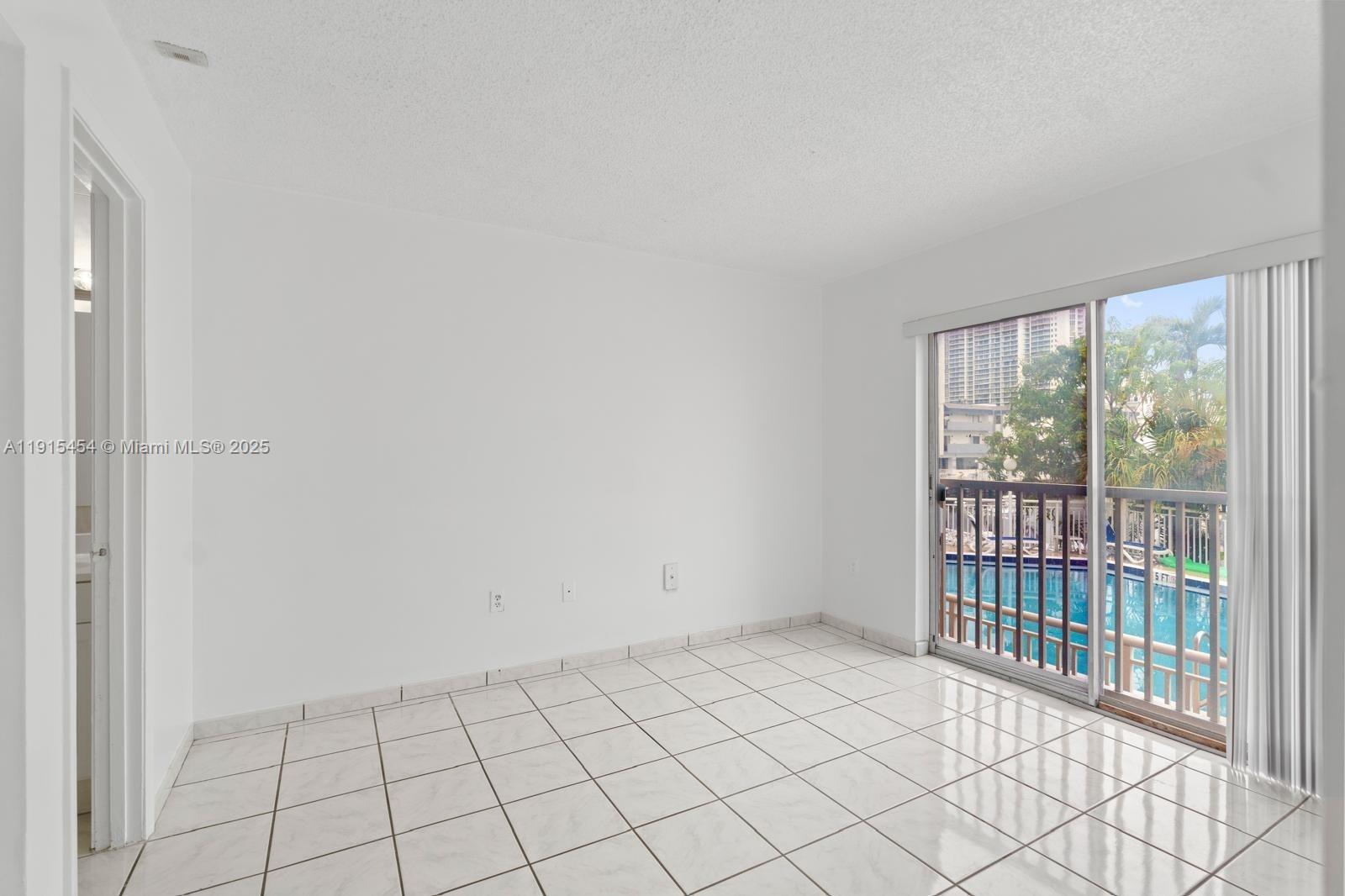 FLORENCE CONDO - Residential