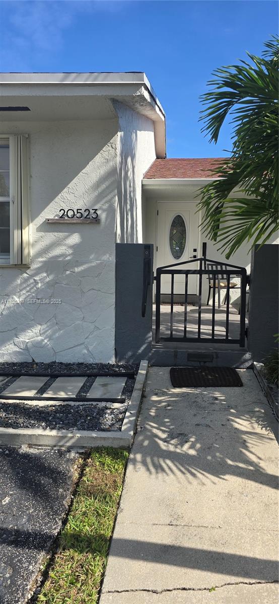 SAGA VIEW - Residential Lease