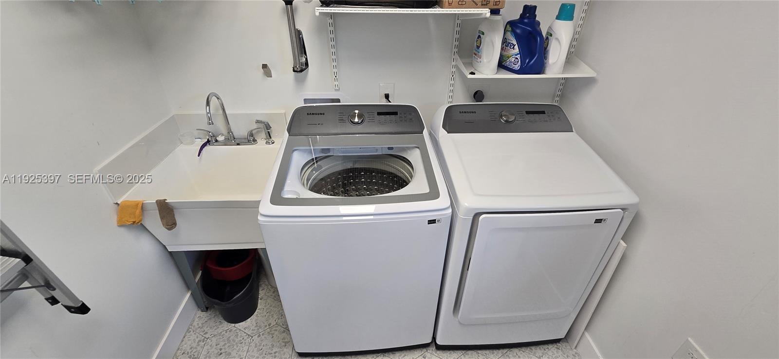 SAGA VIEW - Residential Lease