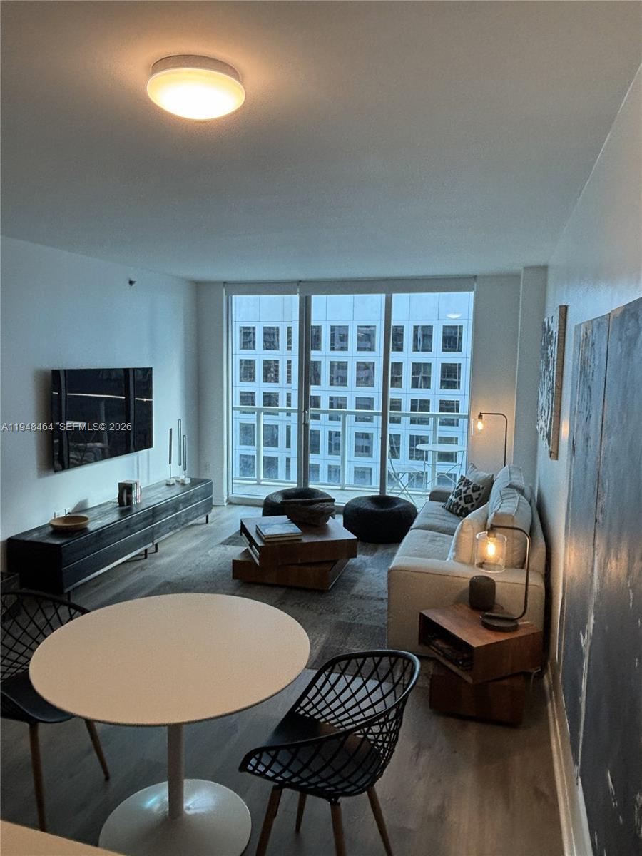 500 Brickell Ave 3408