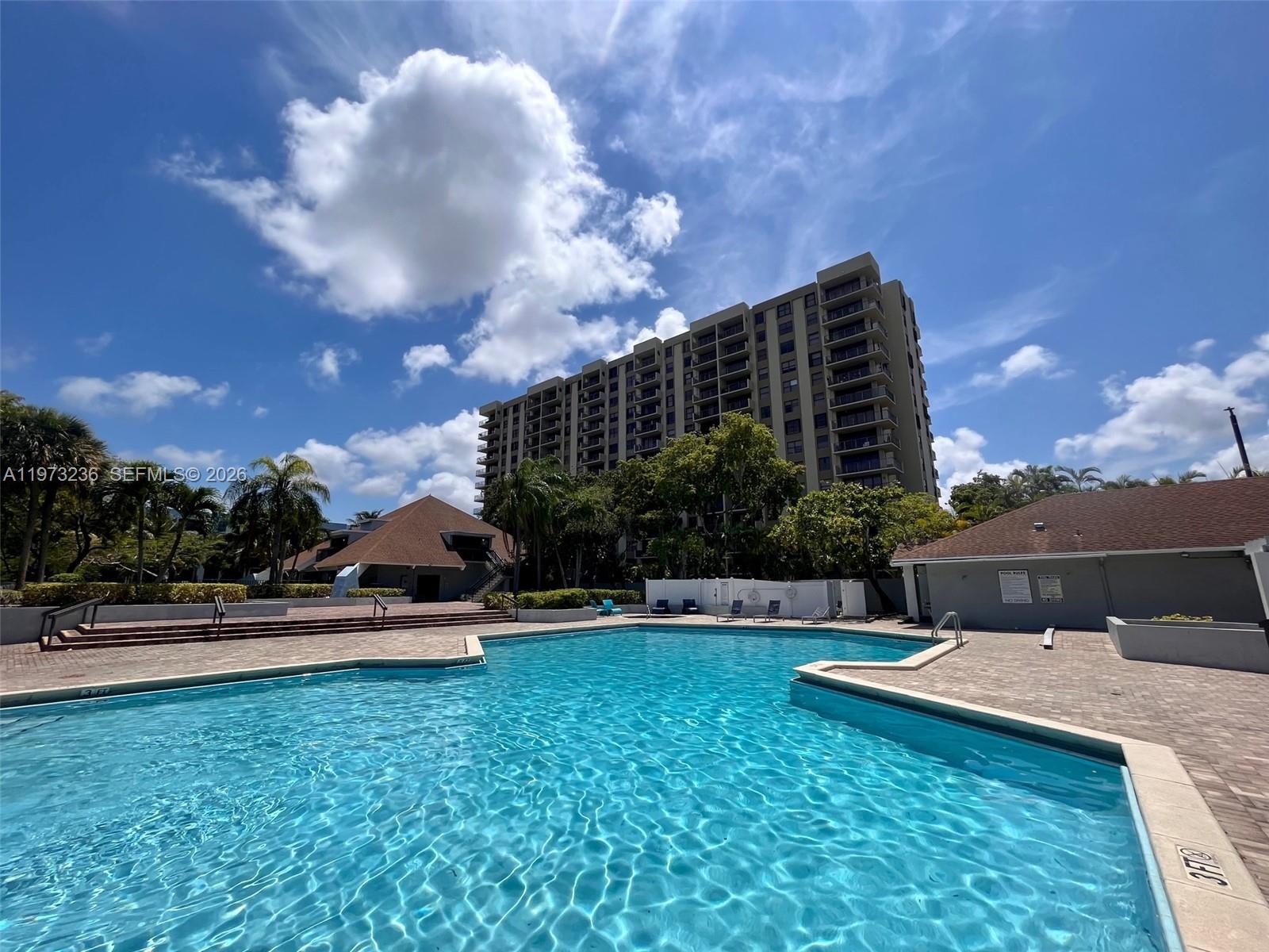 GREENWICH PH I CONDO - Residential