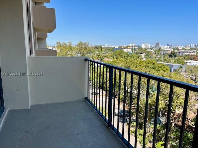 GREENWICH PH I CONDO - Residential