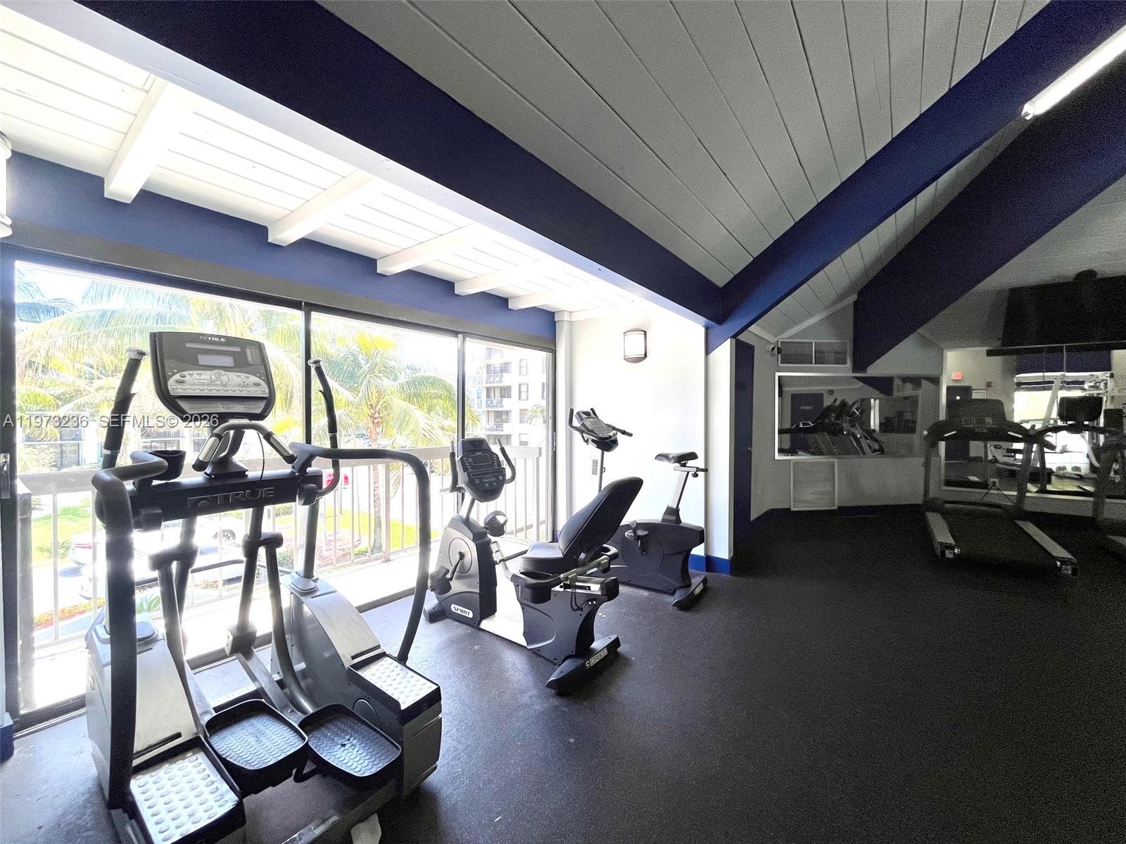 GREENWICH PH I CONDO - Residential