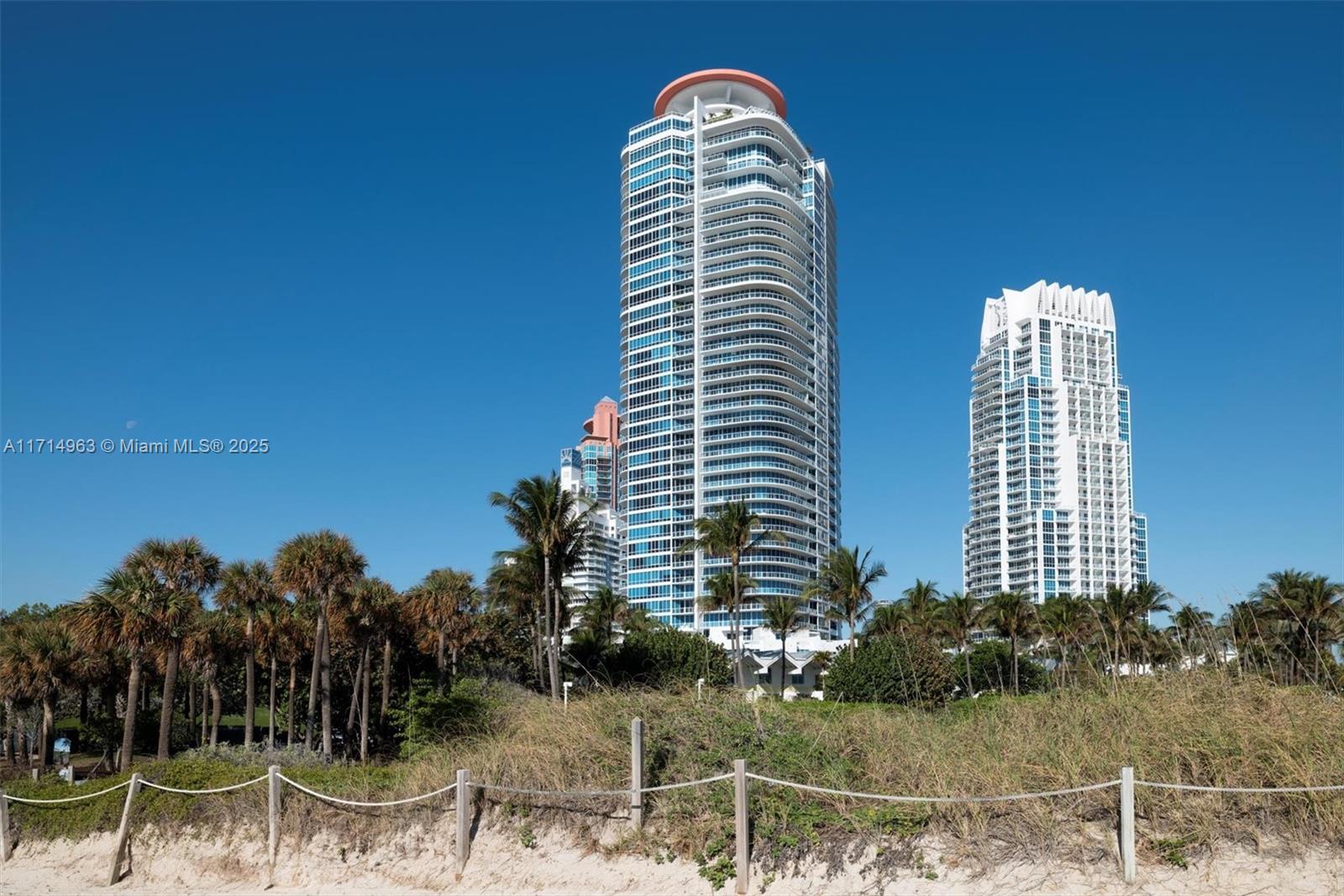 CONTINUUM ON SOUTH BEACH - Residential