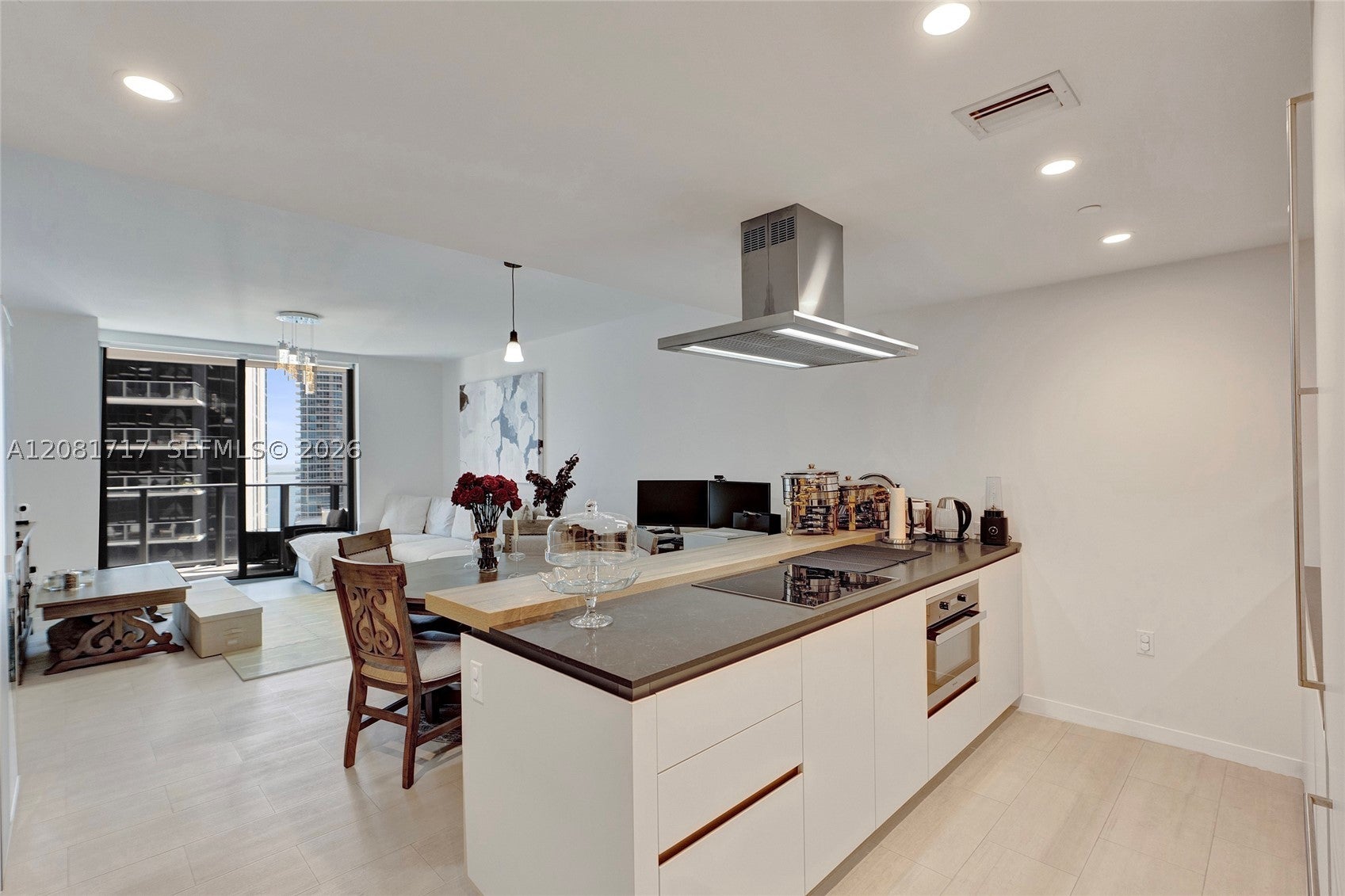 1000 Brickell Plz 3105