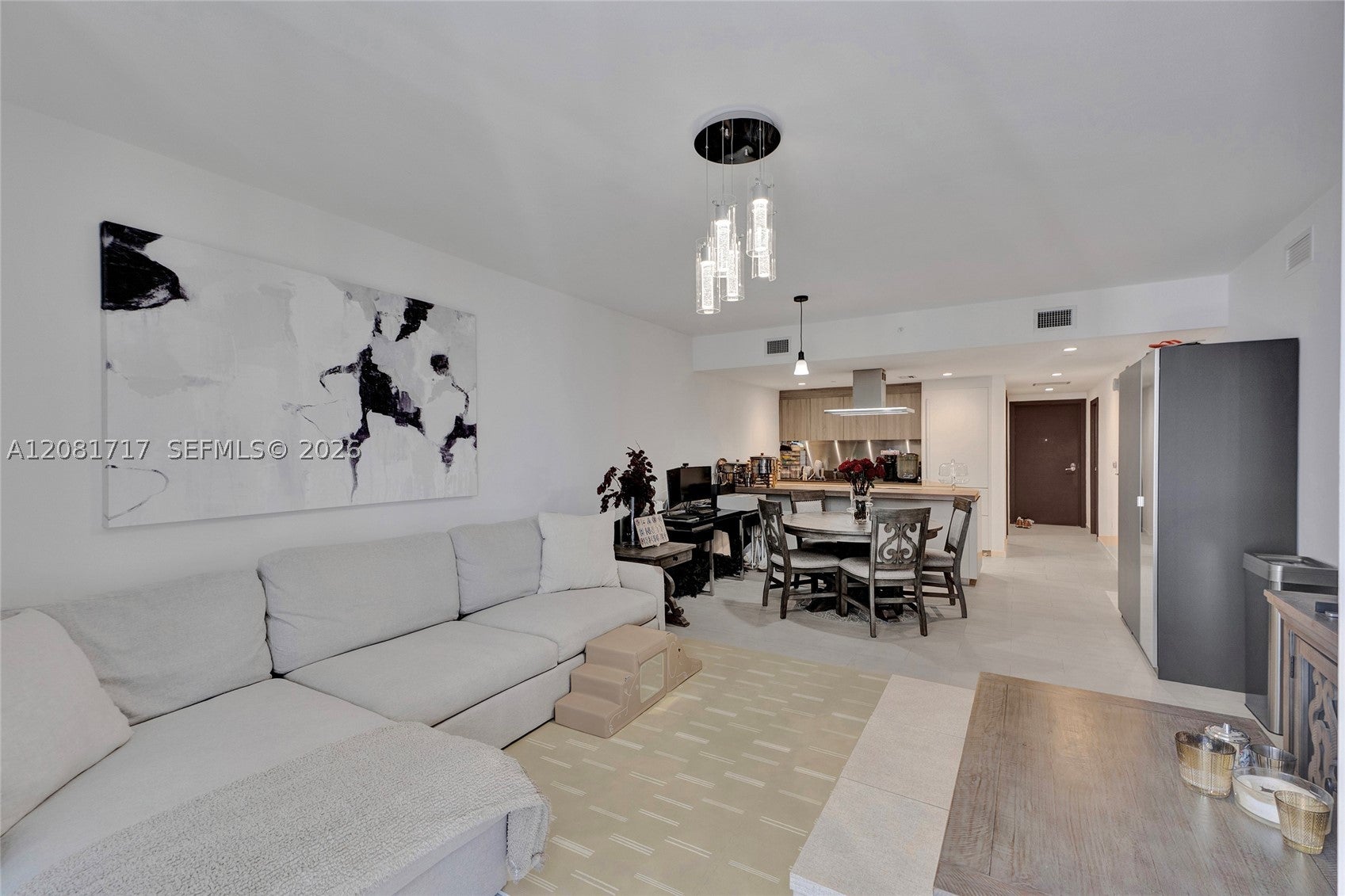 1000 Brickell Plz 3105