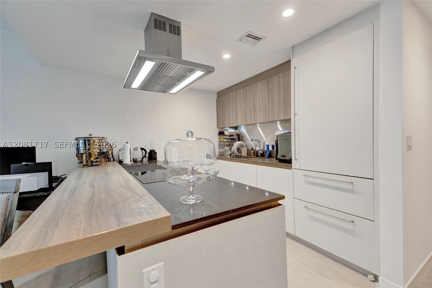 1000 Brickell Plz 3105