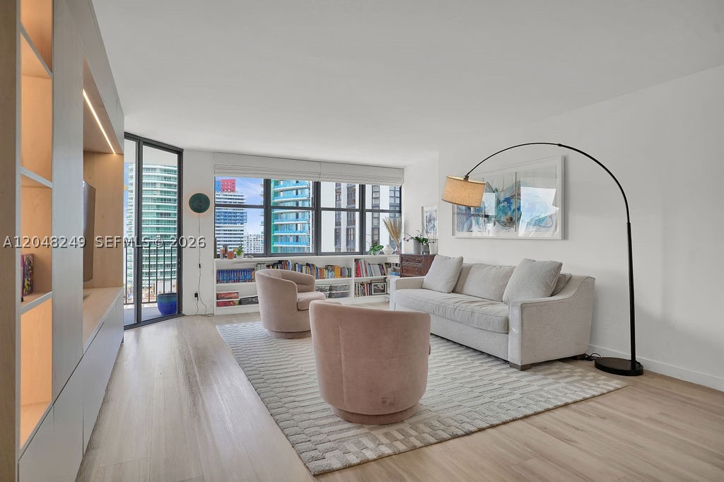 1901 Brickell Ave B1512