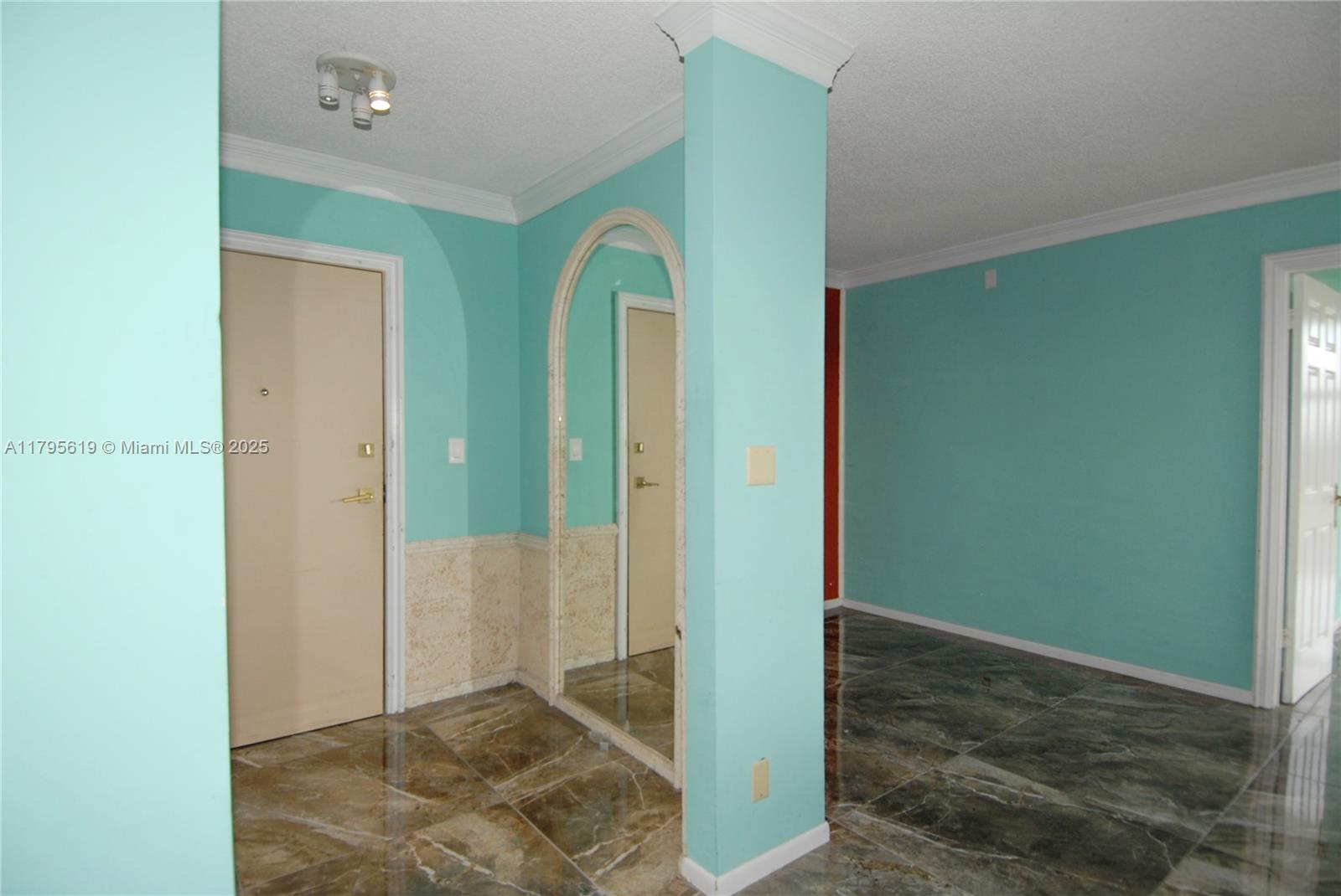 2701 N Ocean Blvd 15E
