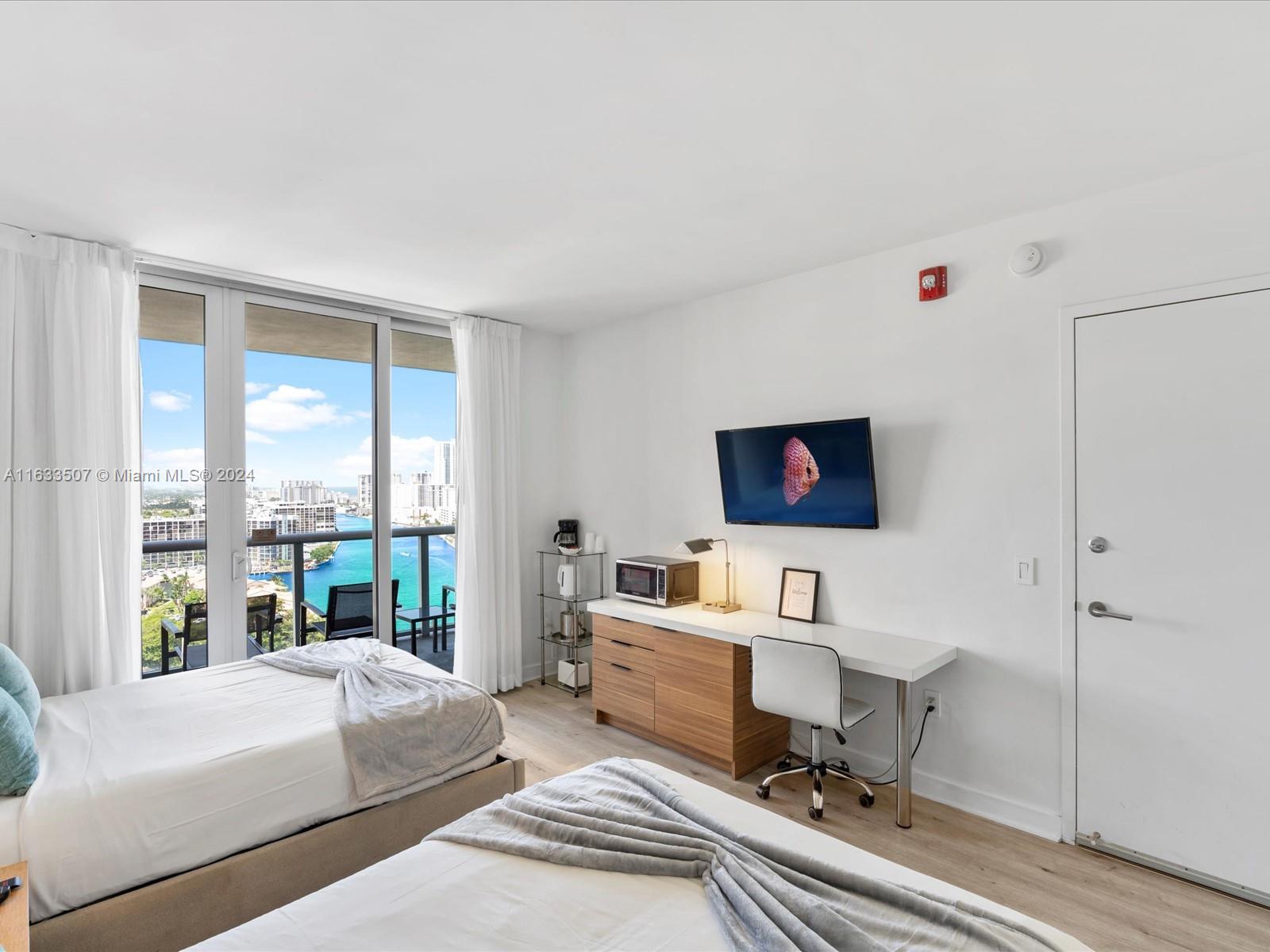 BEACHWALK CONDOMINIUM - Residential