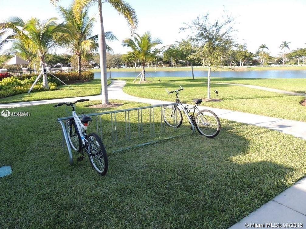 THE SHORES CONDO NO 3 - Residential Lease