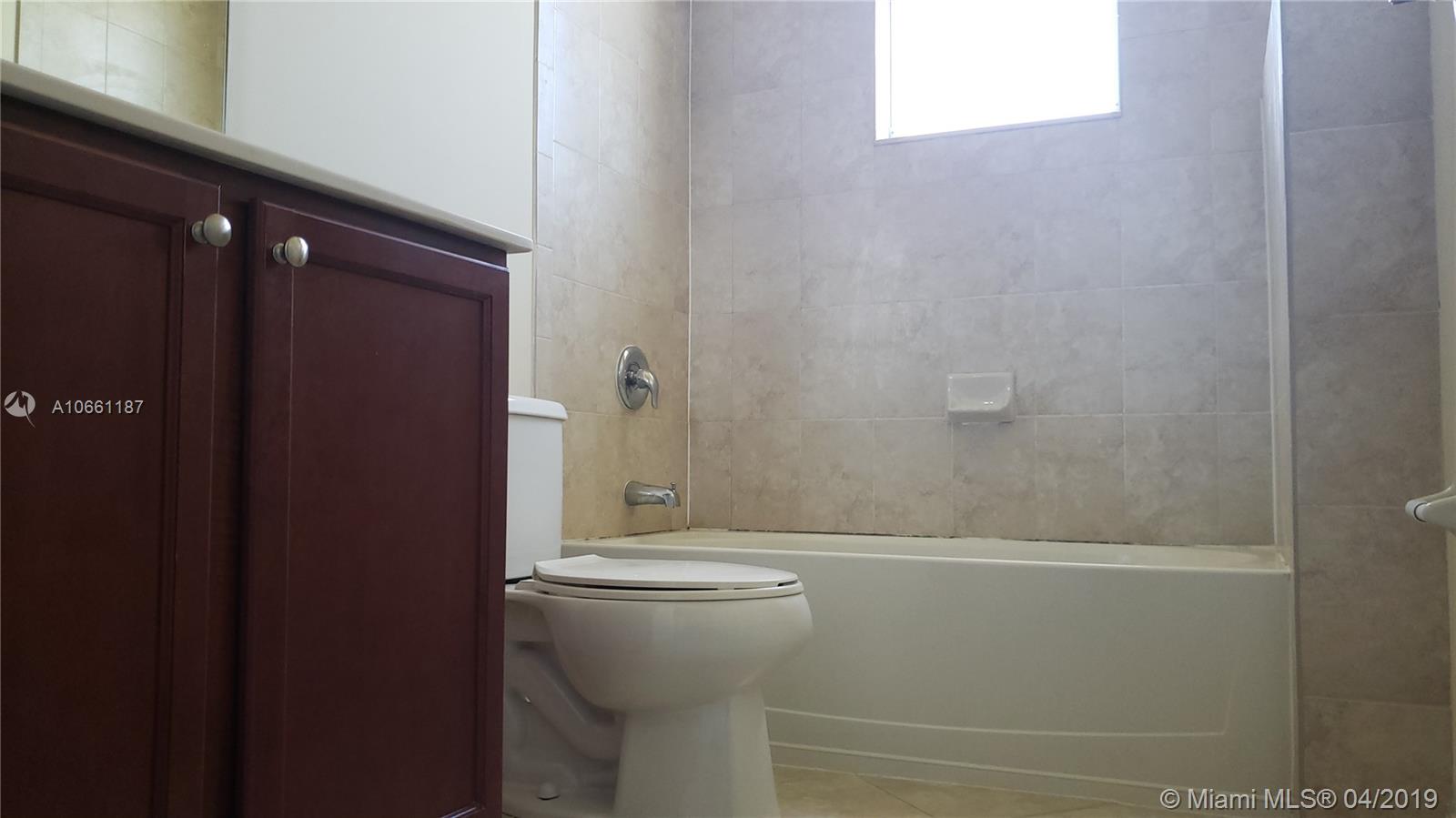 THE SHORES CONDO NO 3 - Residential Lease
