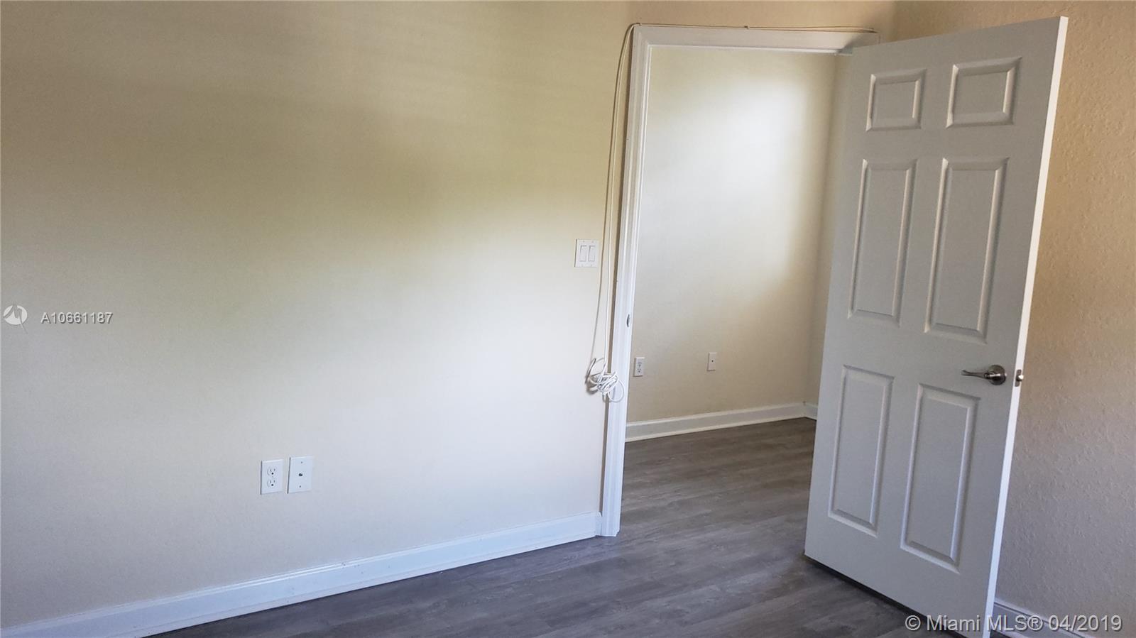 THE SHORES CONDO NO 3 - Residential Lease