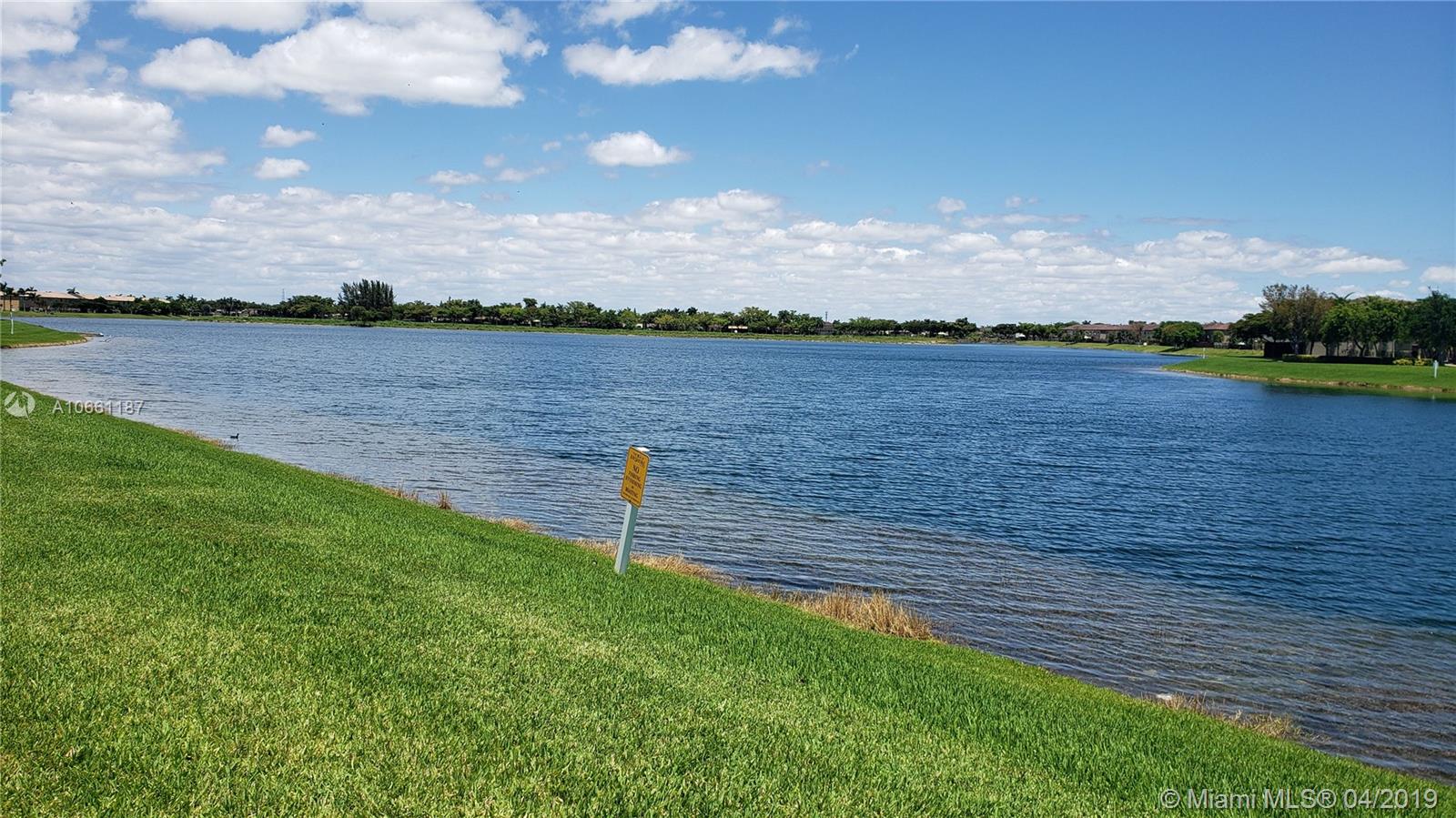 THE SHORES CONDO NO 3 - Residential Lease