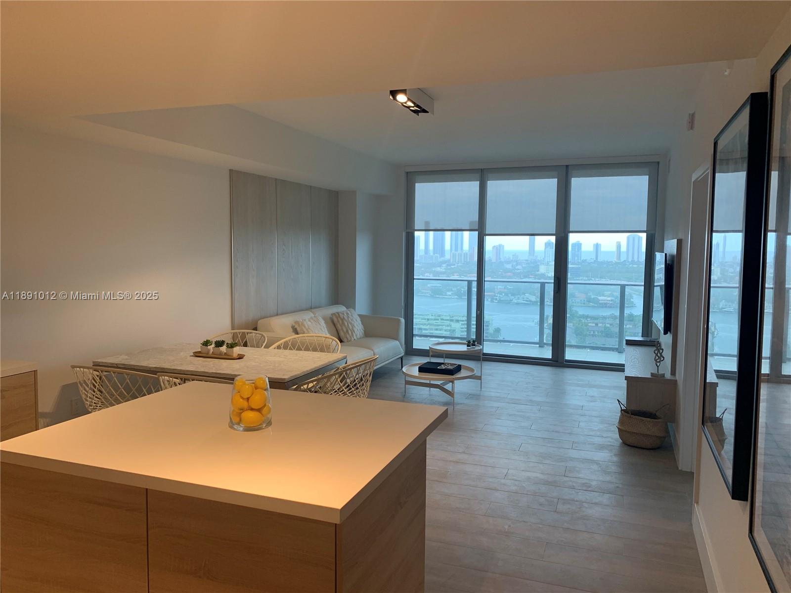 THE HARBOUR SOUTH CONDO - Residential Lease