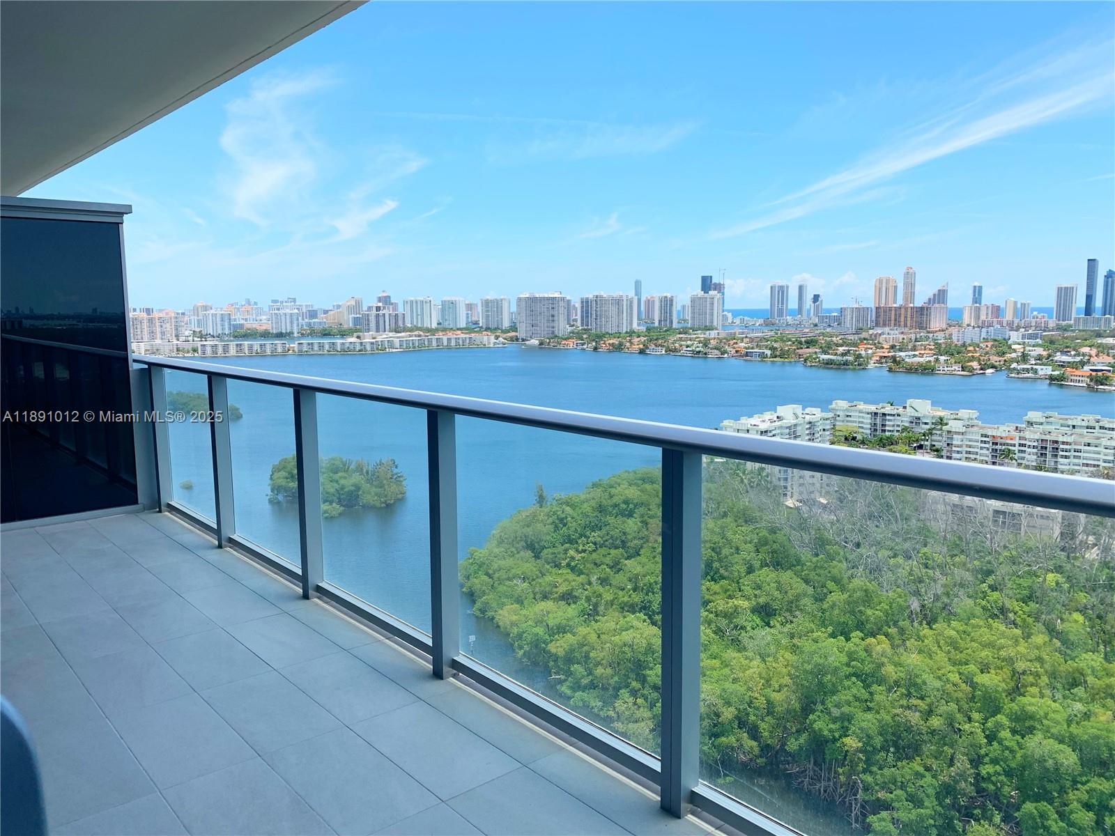 THE HARBOUR SOUTH CONDO - Residential Lease