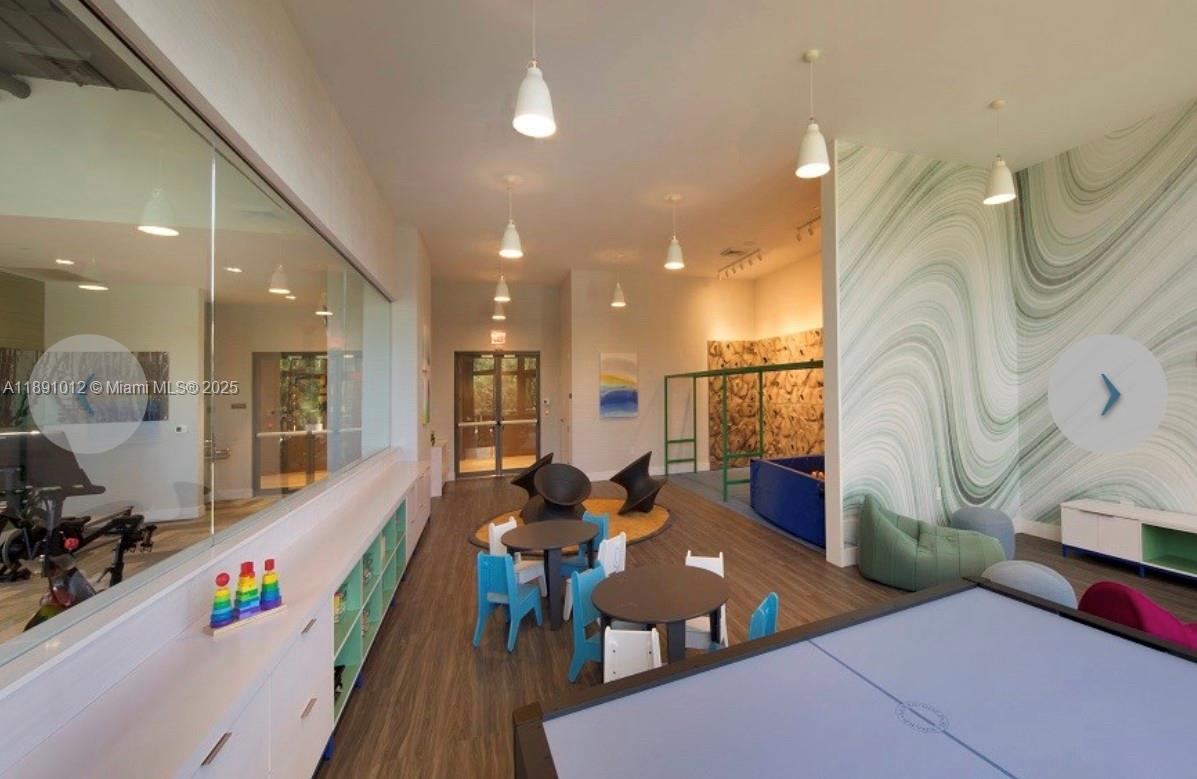 THE HARBOUR SOUTH CONDO - Residential Lease