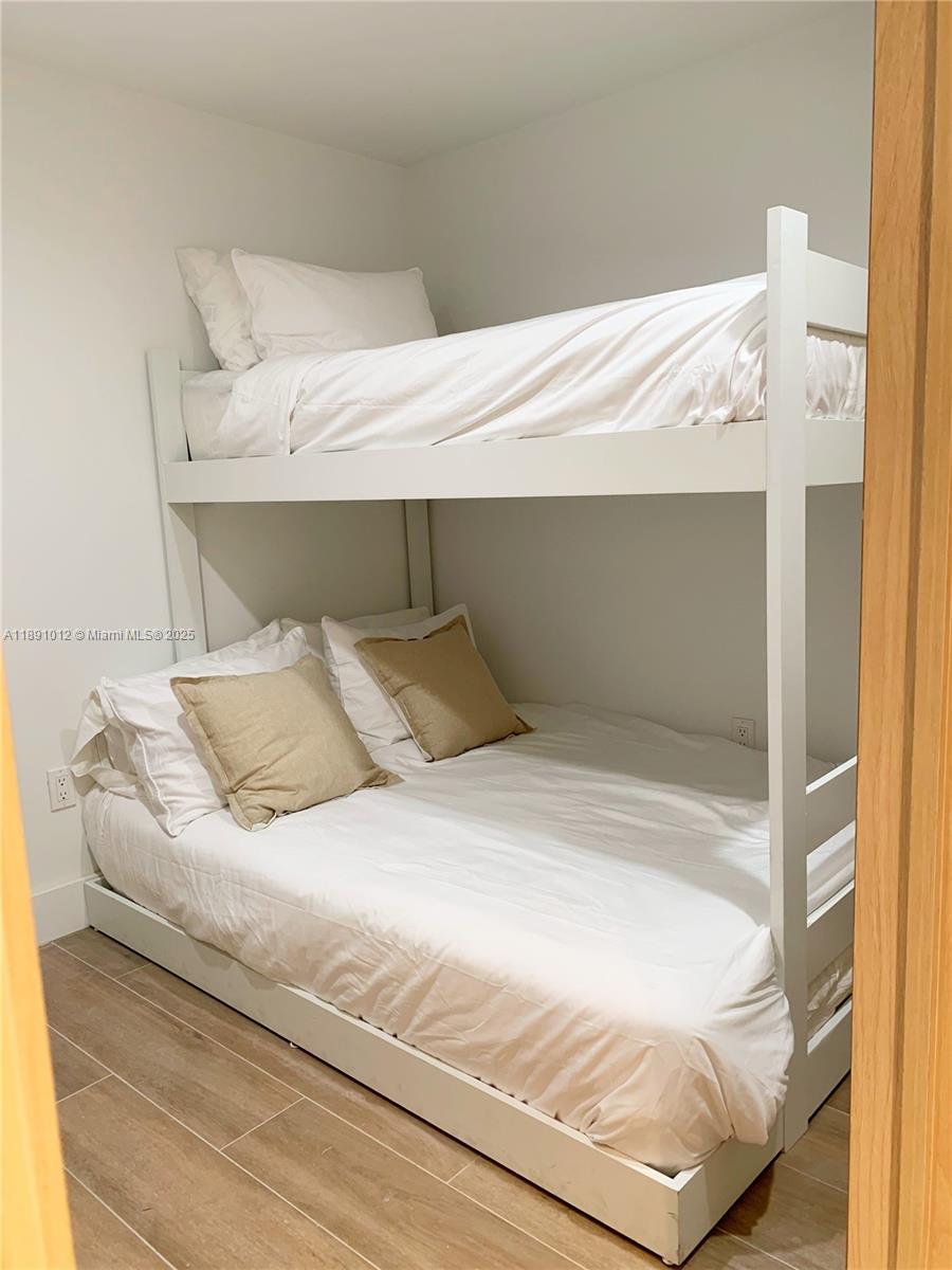 THE HARBOUR SOUTH CONDO - Residential Lease