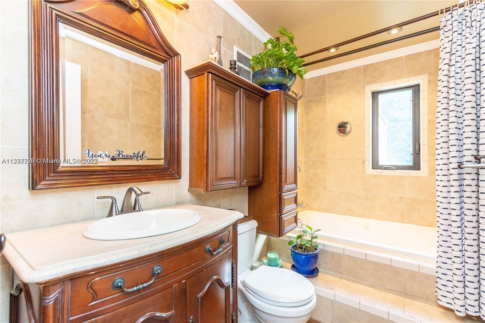 CC ESTATES SEC 2 REV PL - Residential Lease