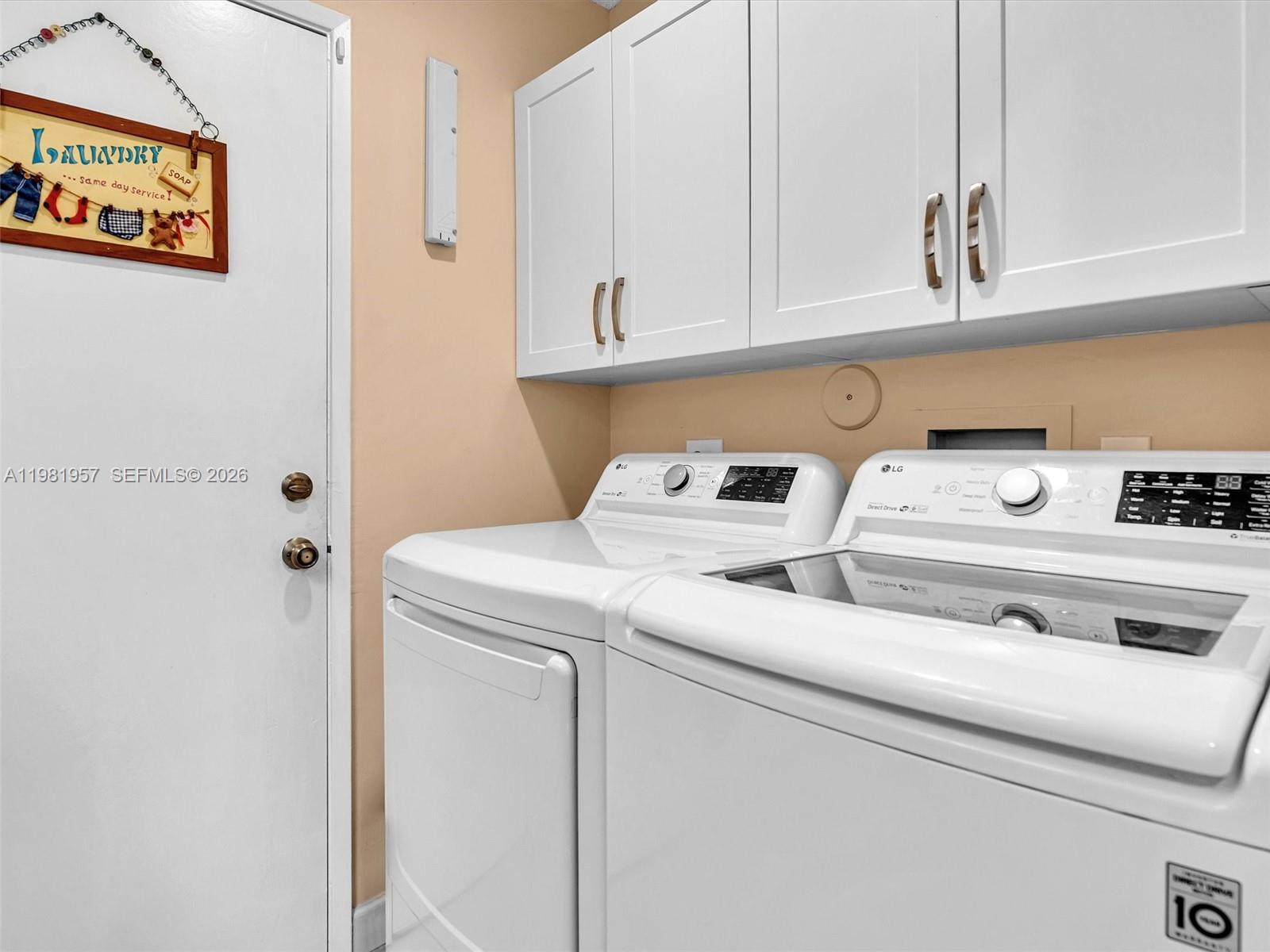 WHISPER WALK - Residential