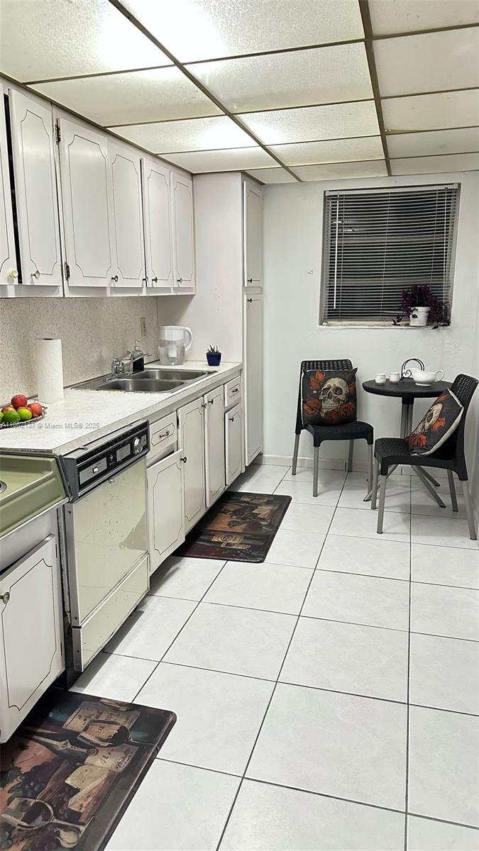 GOLDEN HOUSE CONDO - Residential