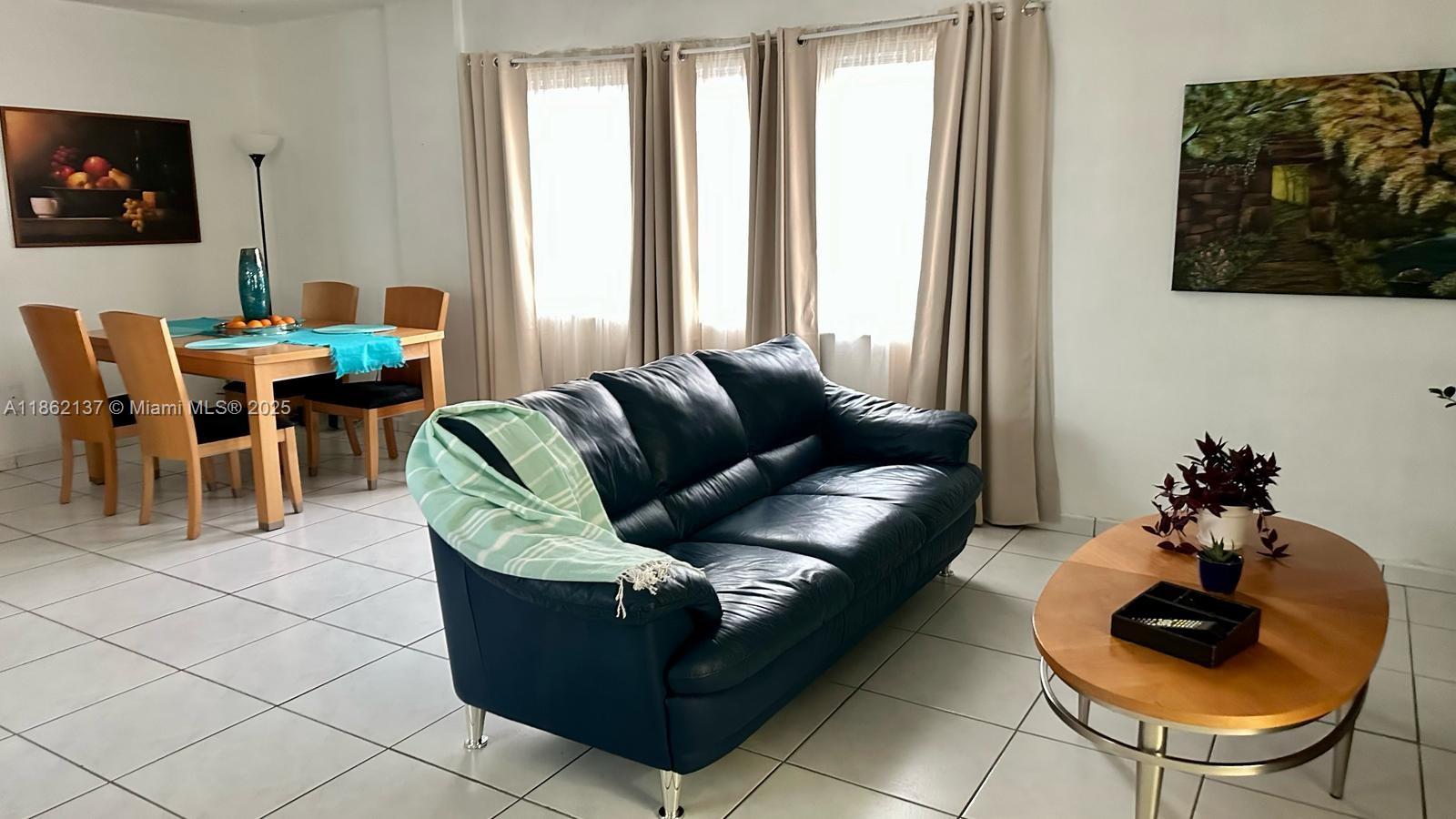 GOLDEN HOUSE CONDO - Residential