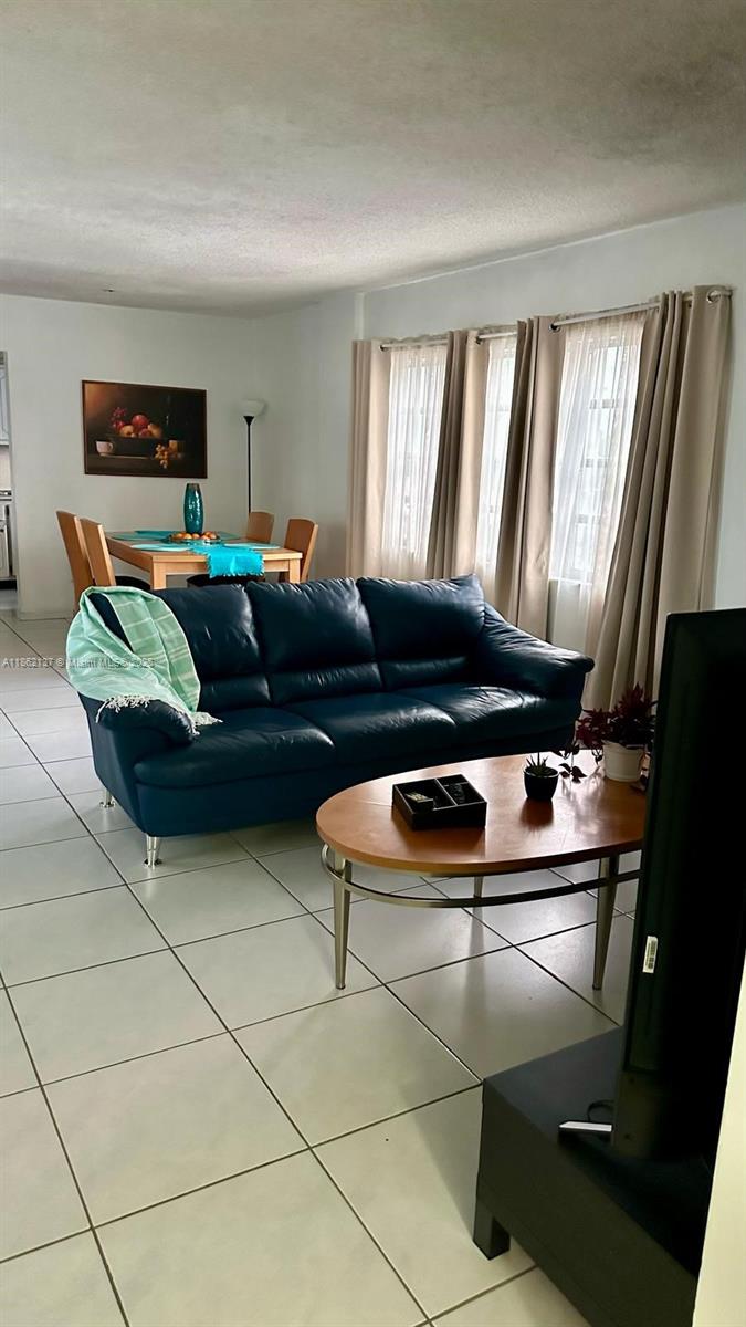 GOLDEN HOUSE CONDO - Residential