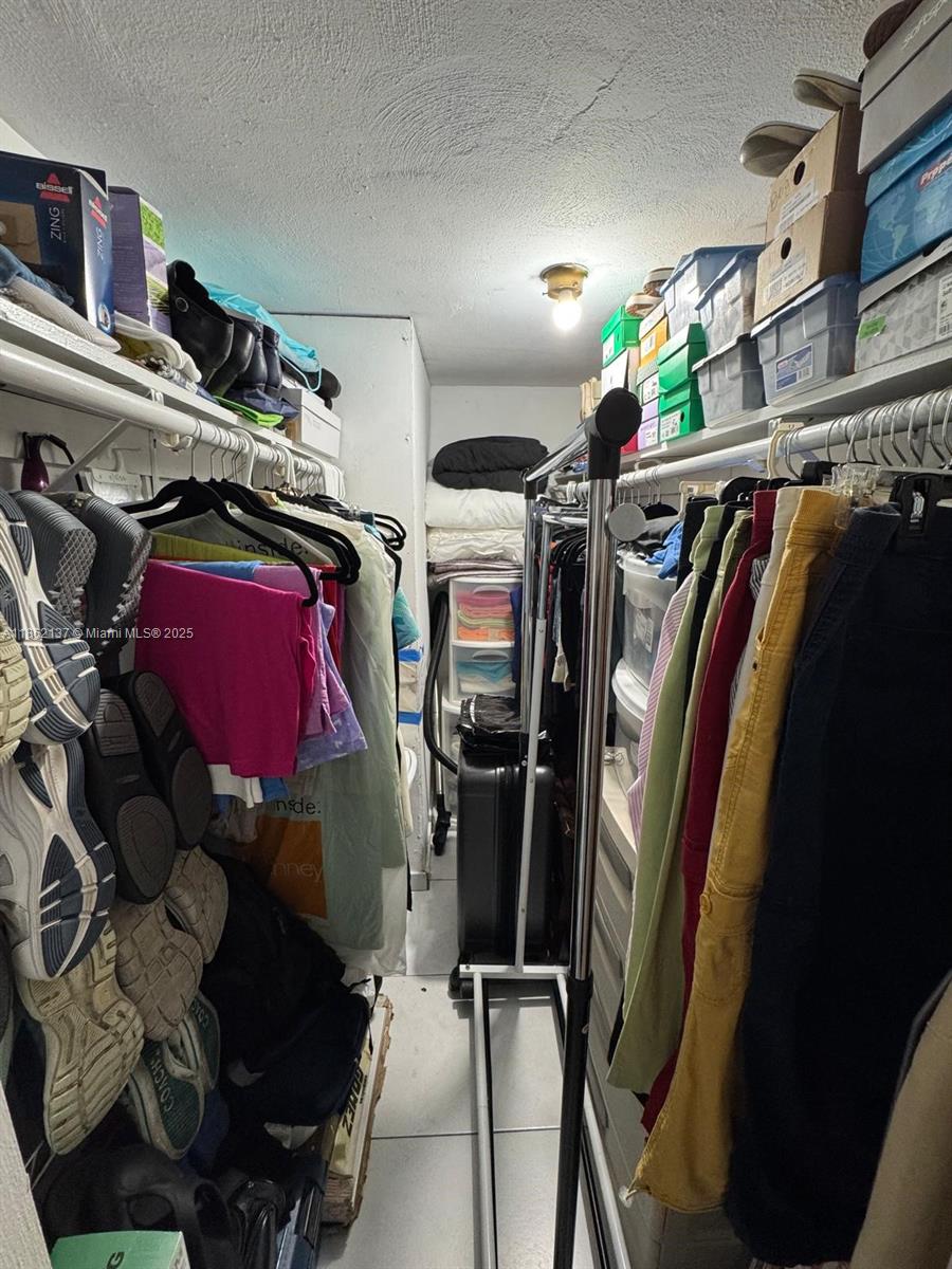 GOLDEN HOUSE CONDO - Residential