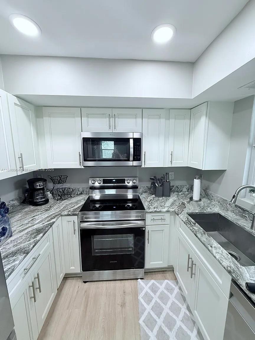 MIDPORT PLACE II, A CONDO - Residential Lease