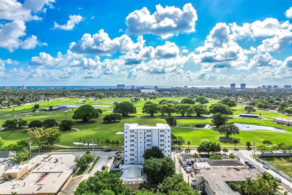 Photo of 1700 Pierce St #804, Hollywood, FL 33020 (MLS # A11993494)