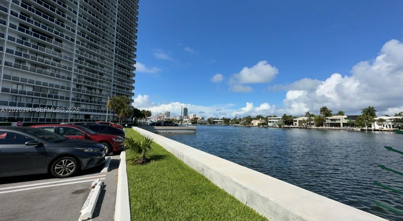 WATERVIEW CONDO - Residential