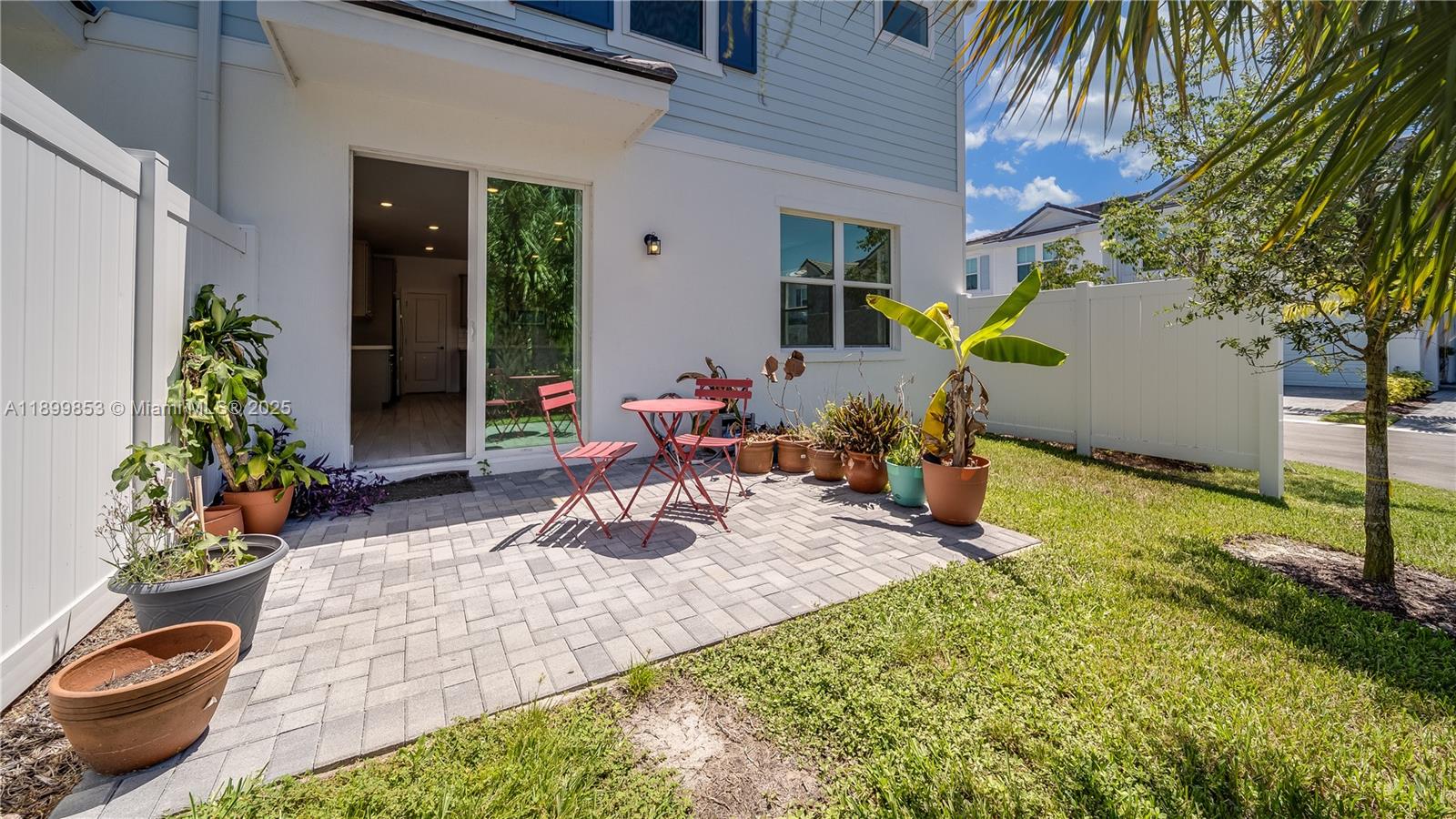 NEW AVONLEA 1ST - Residential Lease