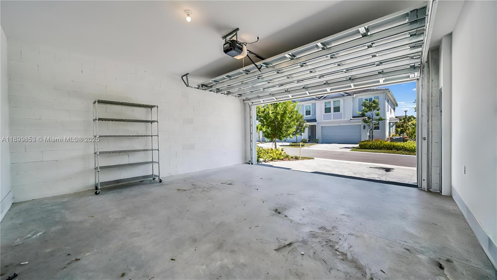 NEW AVONLEA 1ST - Residential Lease