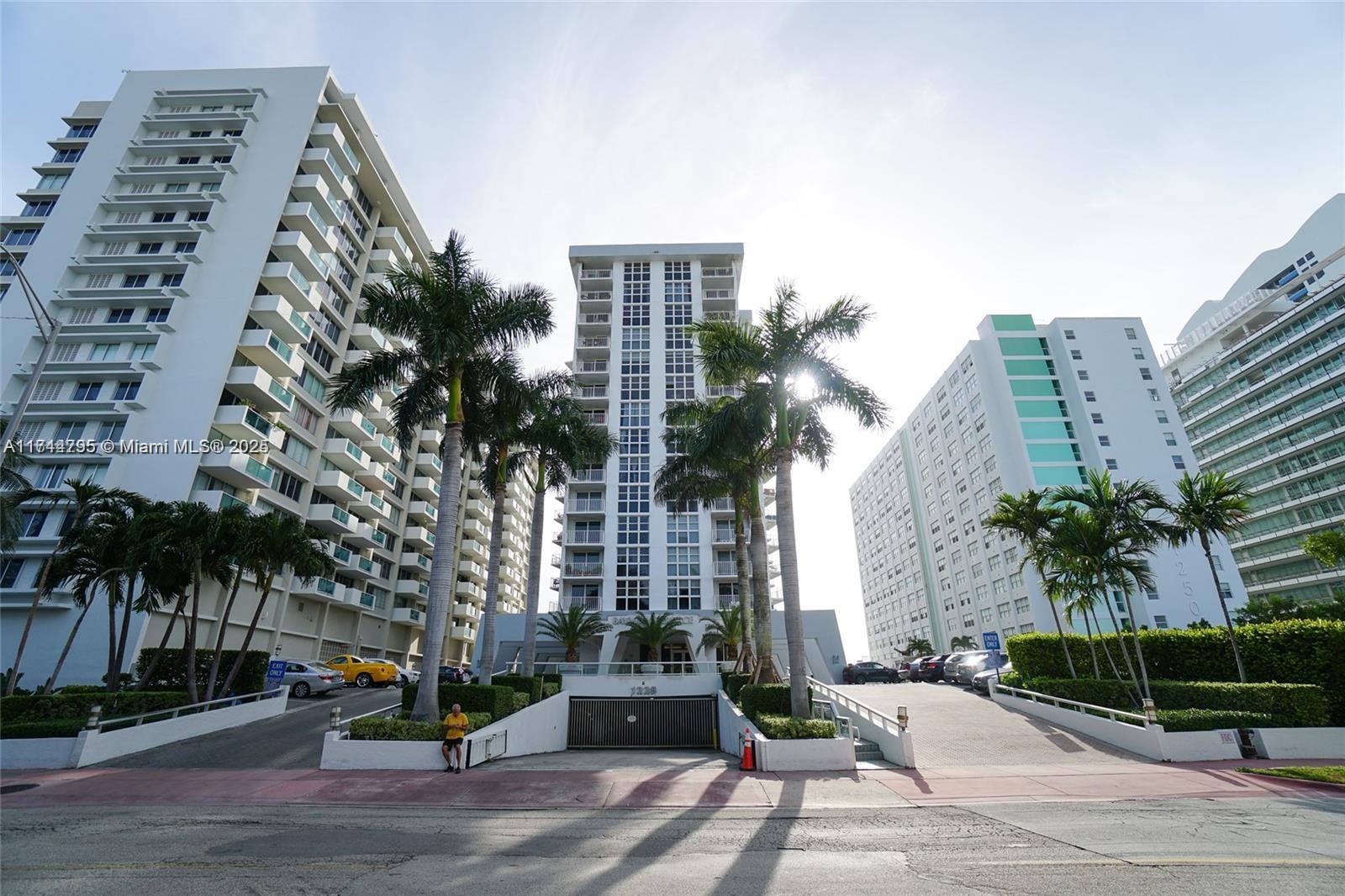 Property for Sale at 1228 West Ave 513, Miami Beach, Miami-Dade County, Florida - Bedrooms: 1 
Bathrooms: 2  - $365,000